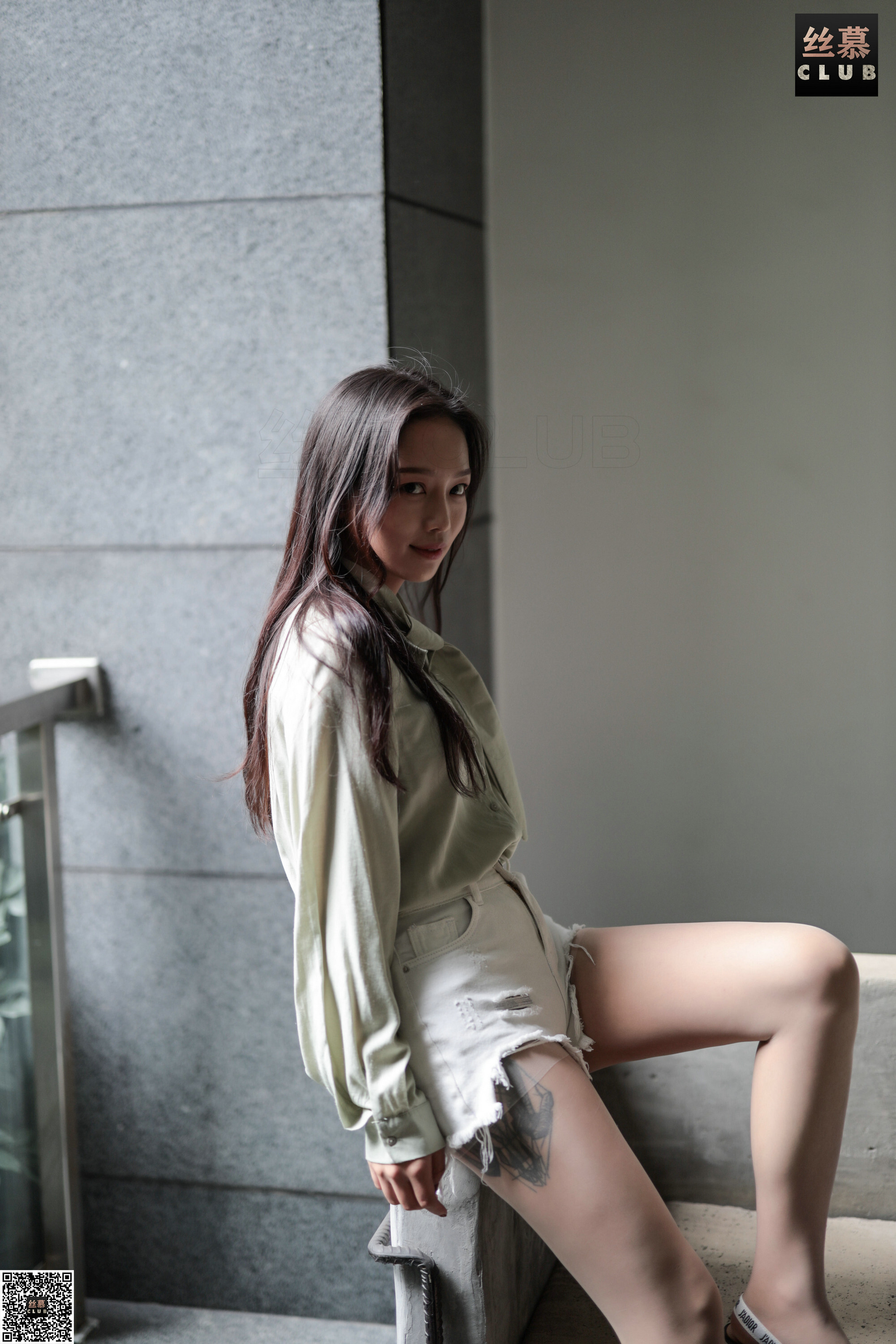 丝慕写真 SM095 小舒淇 – 肉丝女骑手