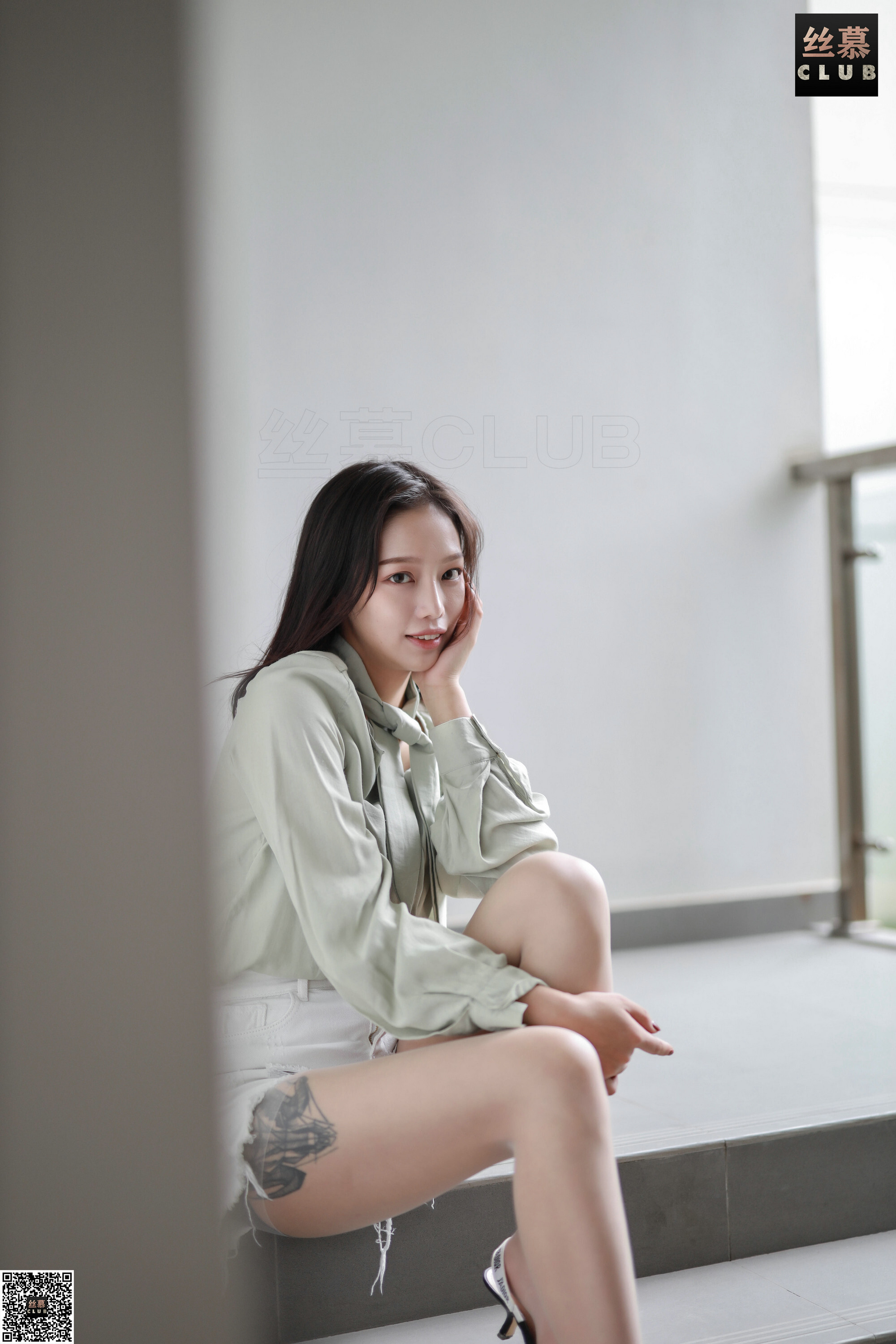 丝慕写真 SM095 小舒淇 – 肉丝女骑手