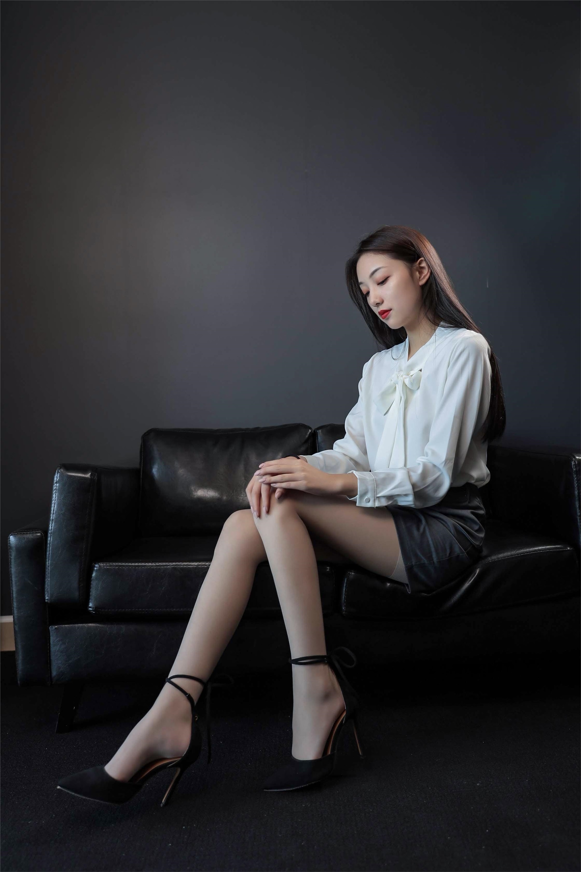 丝慕写真 晴晴 – 与众不同的气质