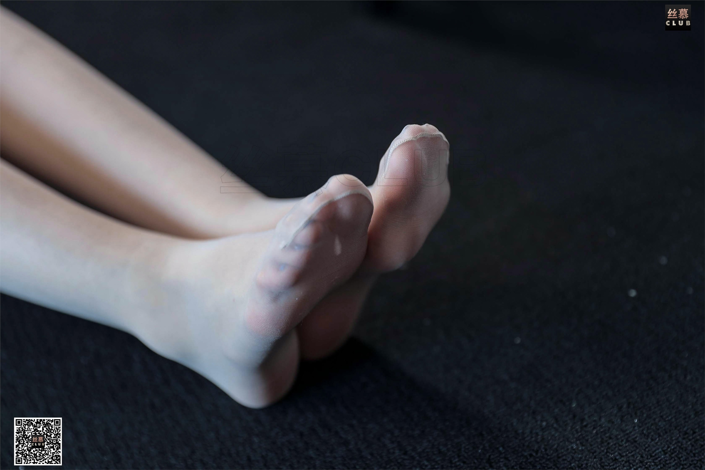 丝慕写真 晴晴 – 与众不同的气质