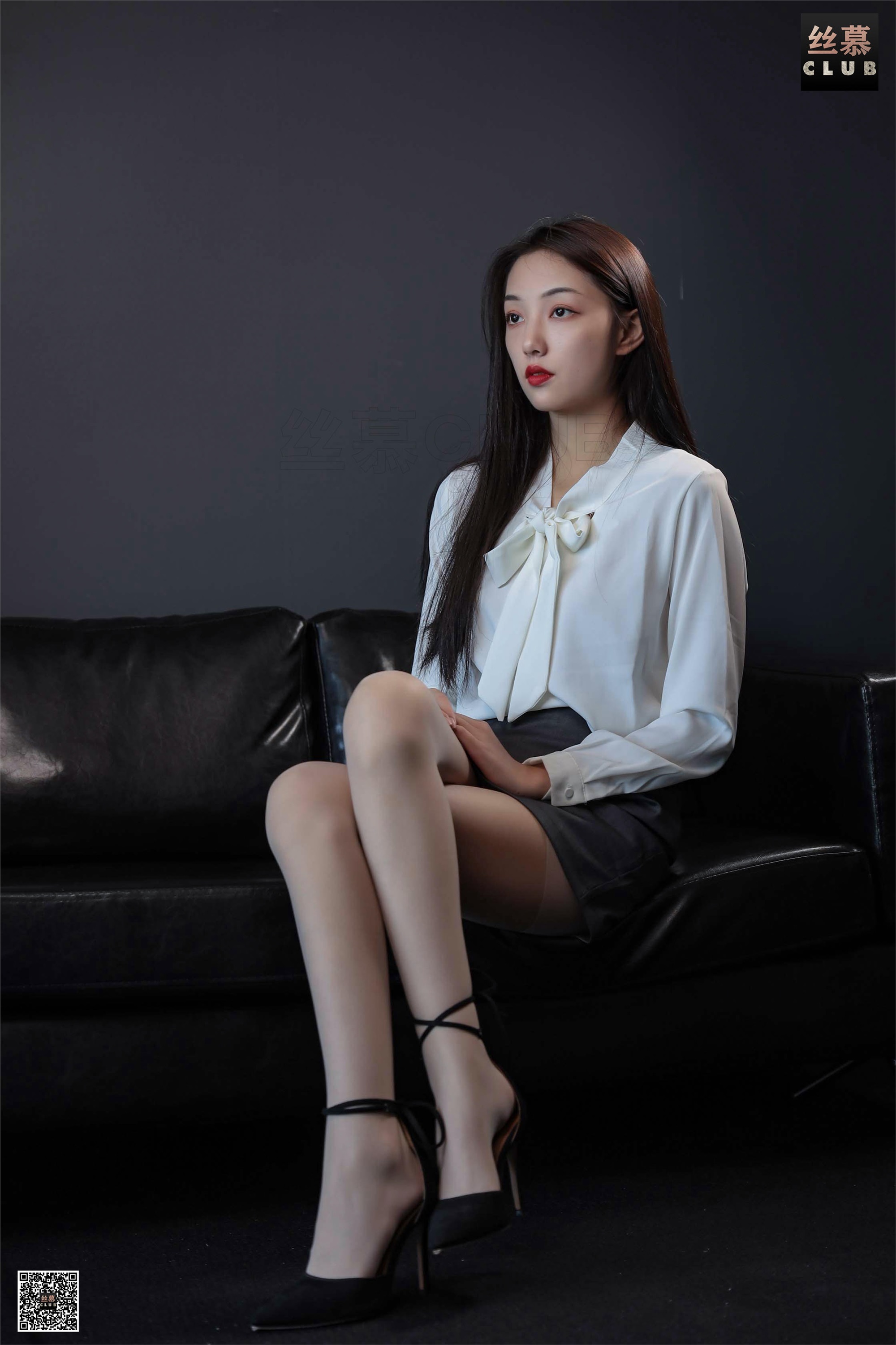 丝慕写真 晴晴 – 与众不同的气质