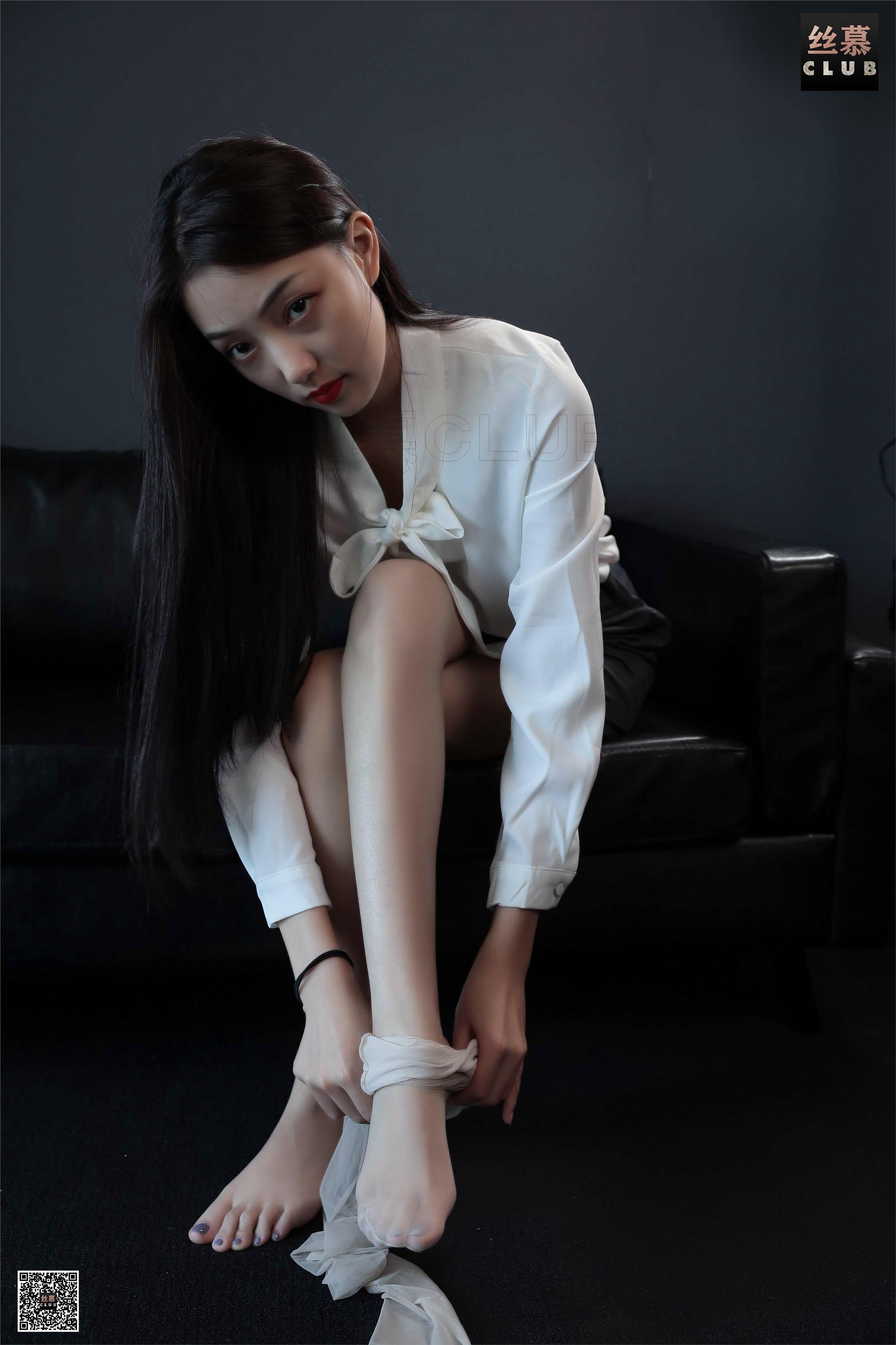 丝慕写真 晴晴 – 与众不同的气质