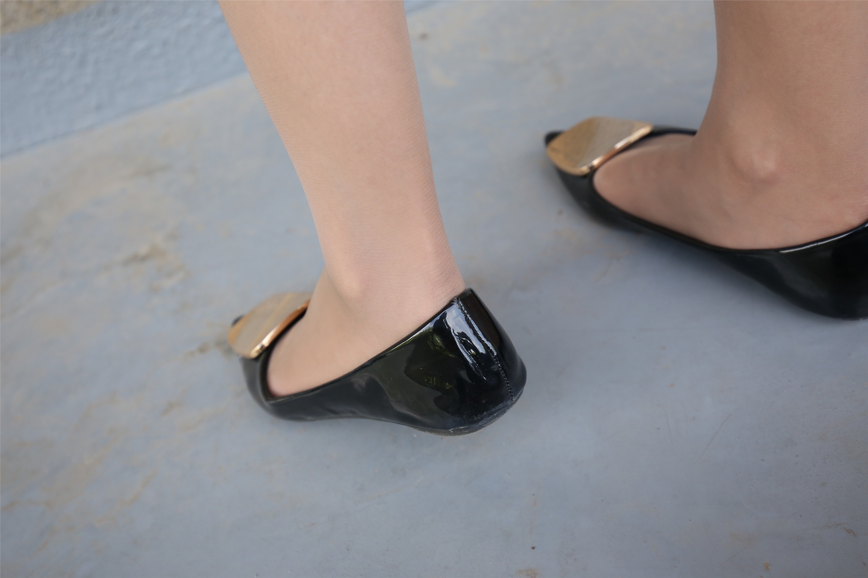 大西瓜美女图片 Z3-3 裤妹制服623p5