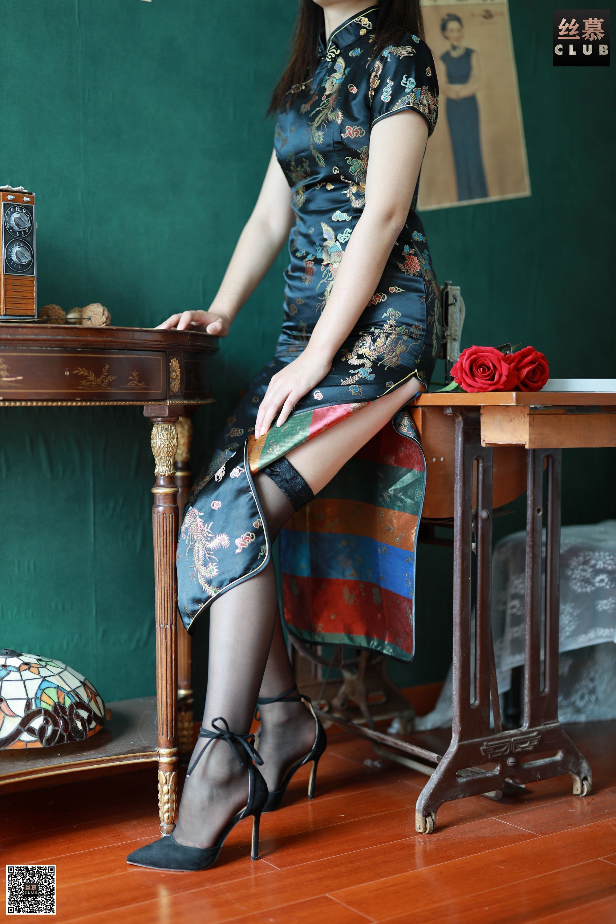 丝慕写真 SM098 张小姐 – 旗袍秀