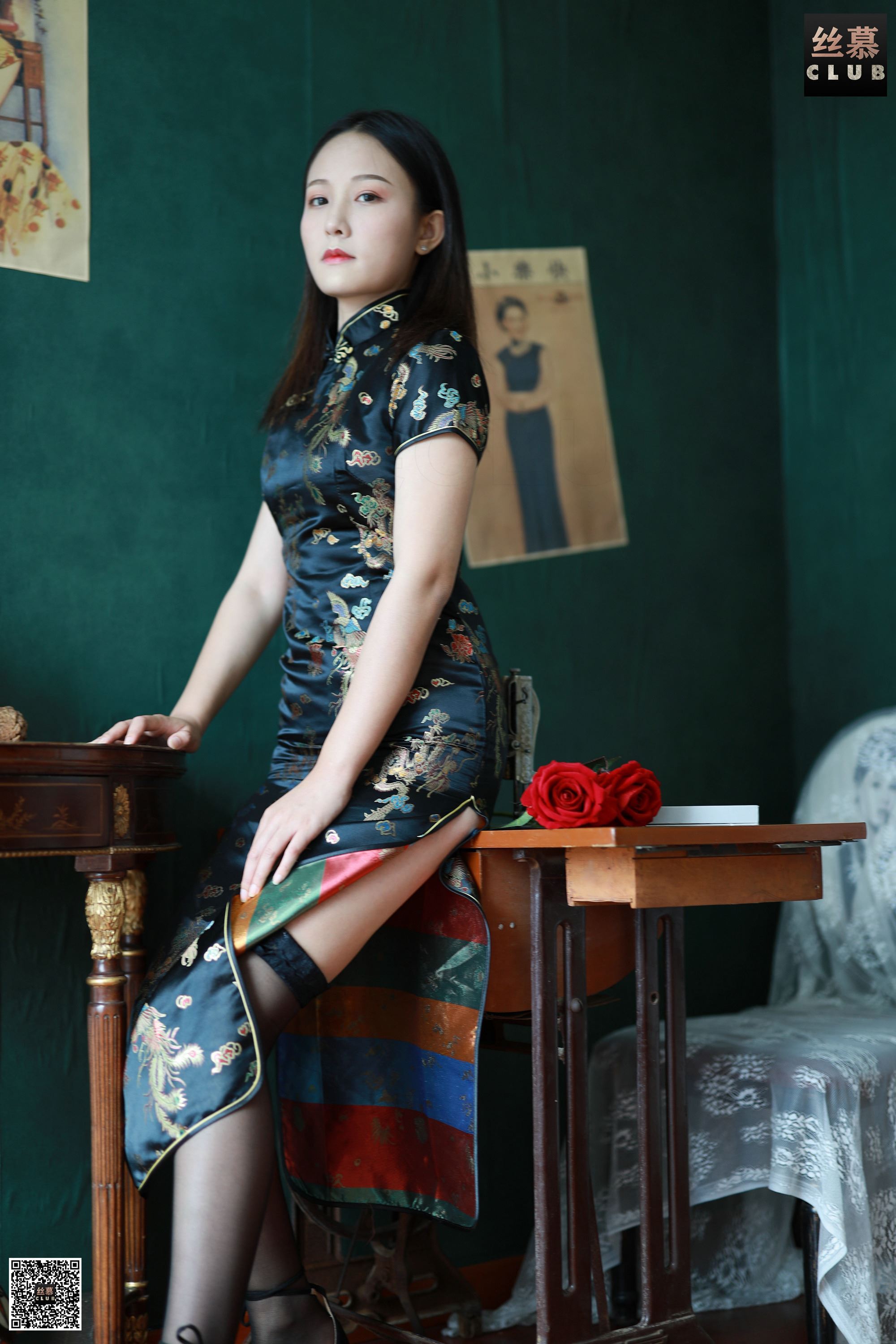 丝慕写真 SM098 张小姐 – 旗袍秀