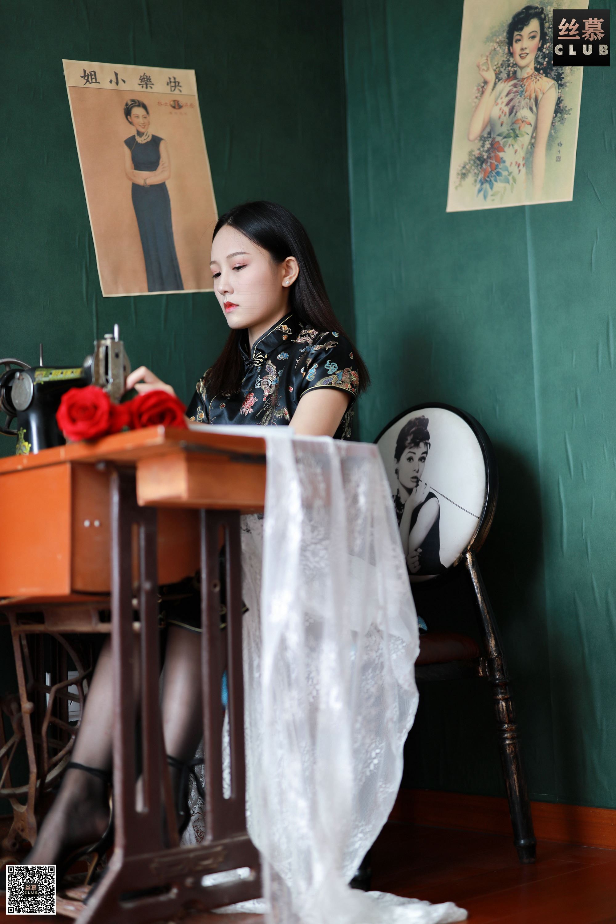丝慕写真 SM098 张小姐 – 旗袍秀