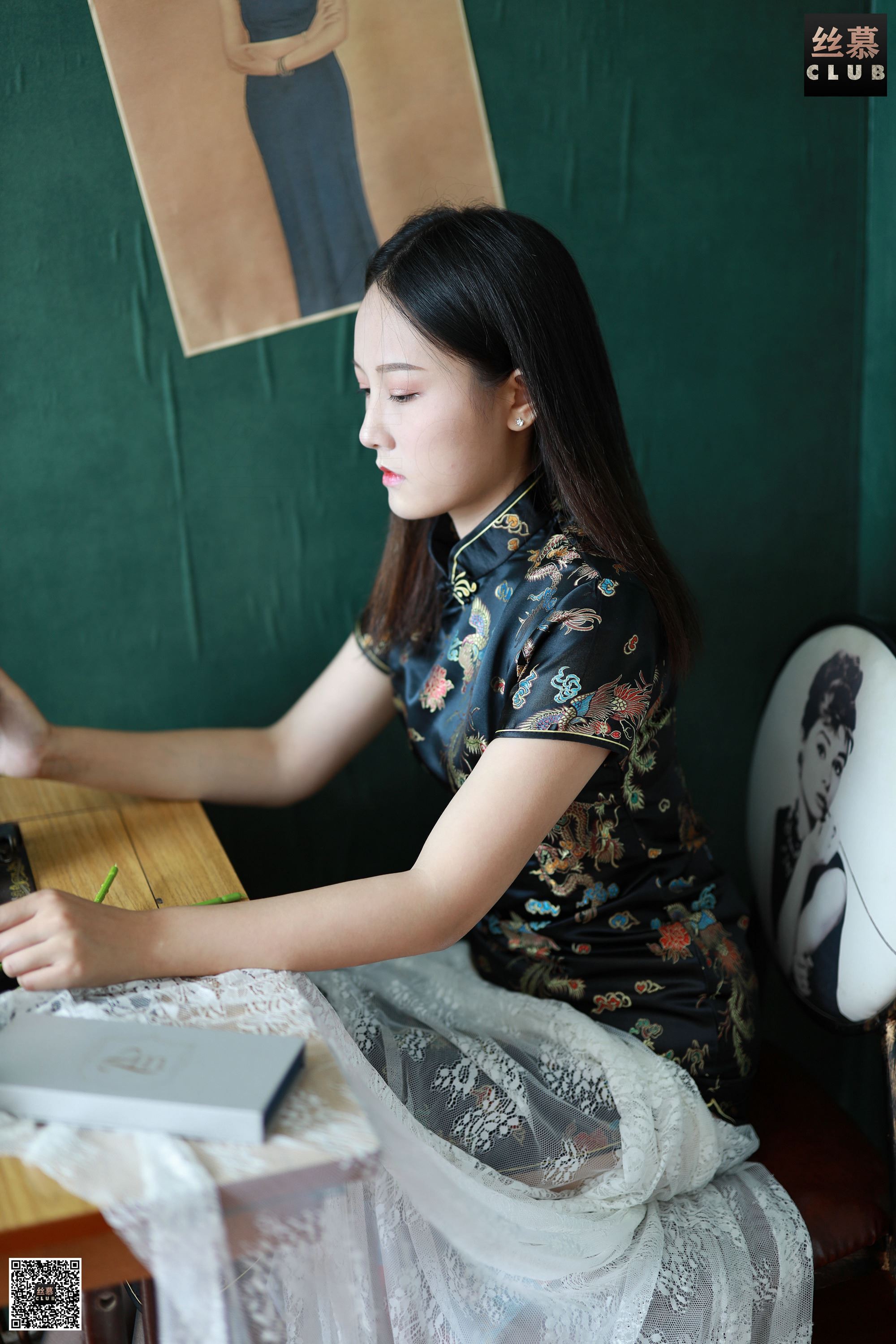 丝慕写真 SM098 张小姐 – 旗袍秀