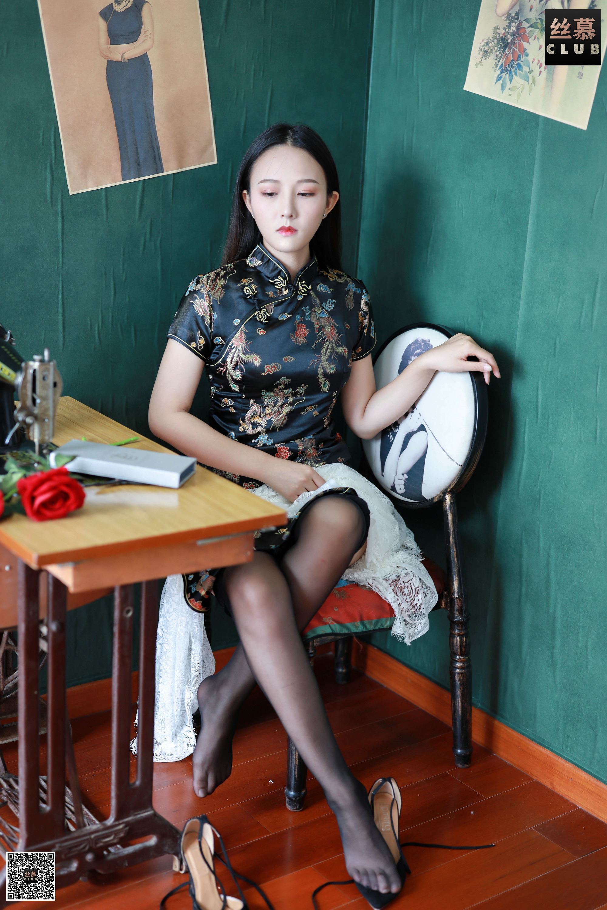 丝慕写真 SM098 张小姐 – 旗袍秀