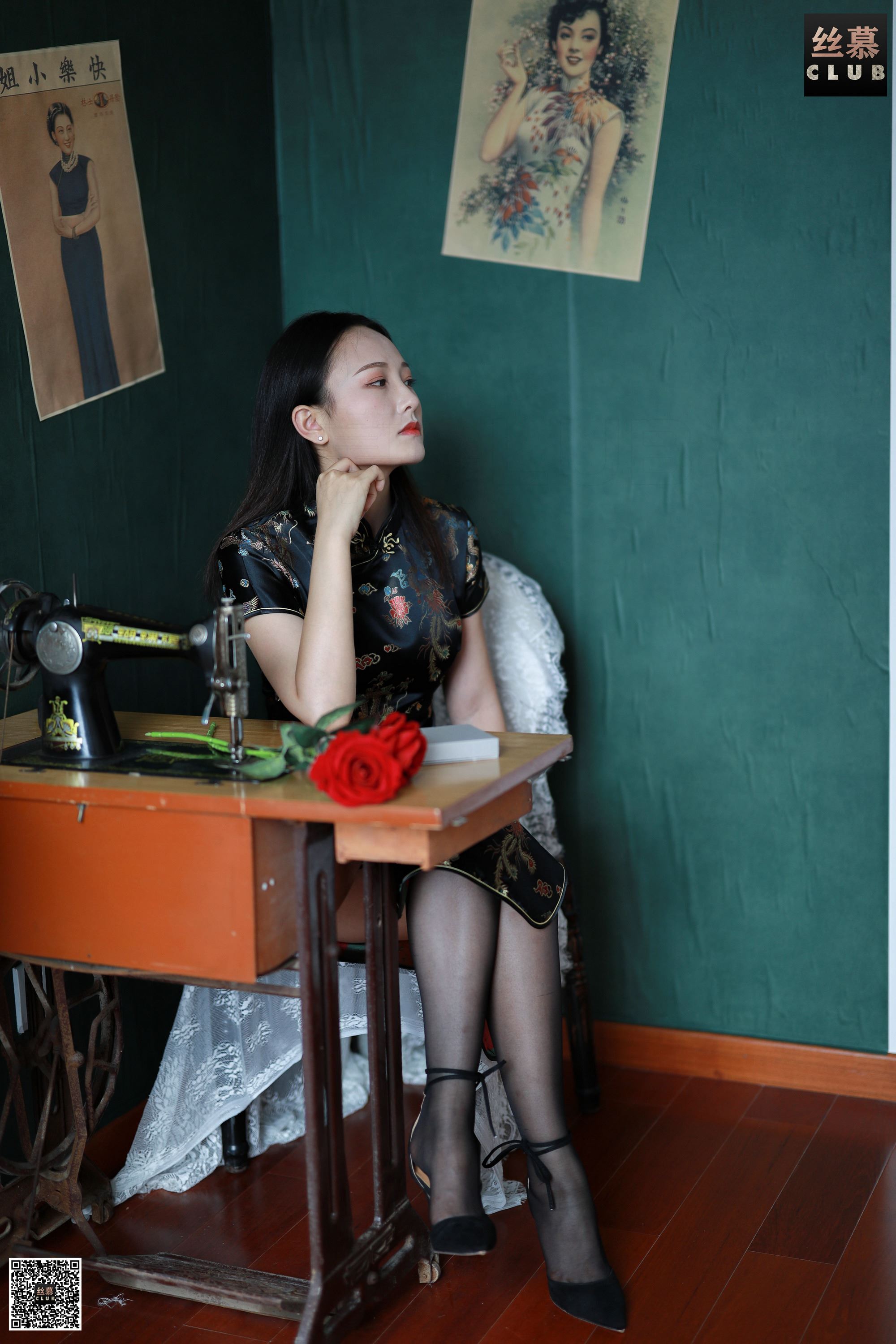 丝慕写真 SM098 张小姐 – 旗袍秀