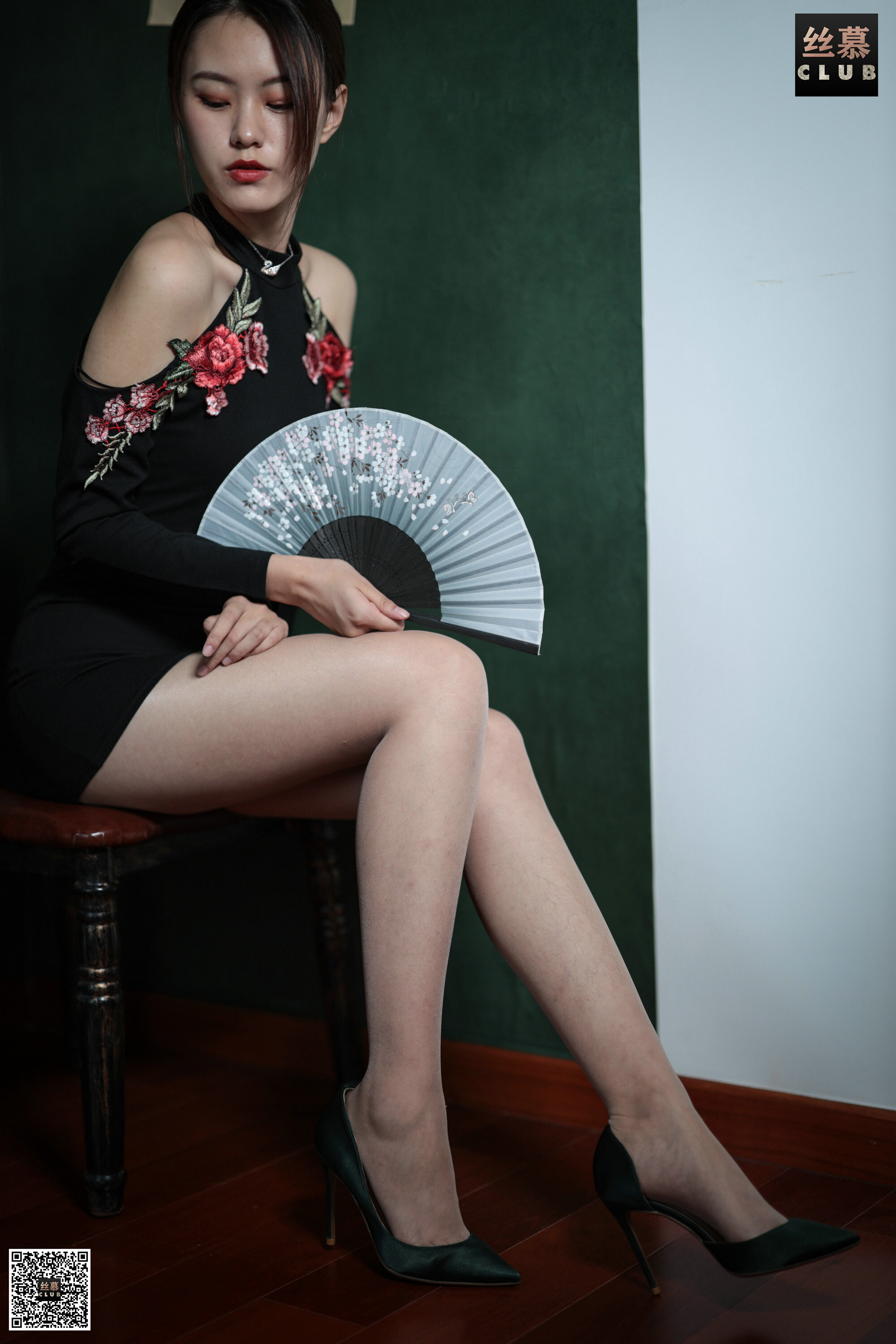 丝慕写真 欣妹 – 玫瑰花