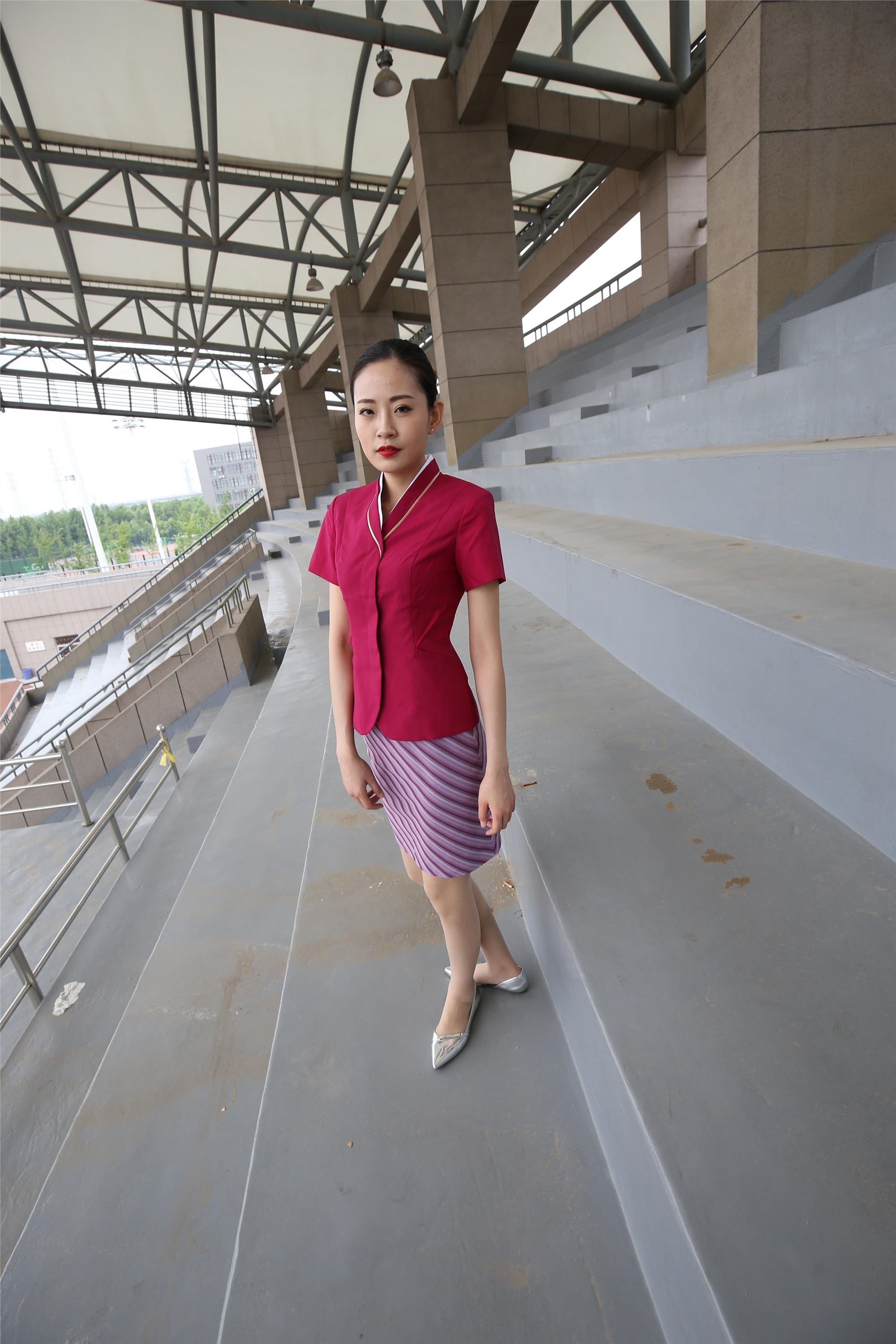 大西瓜美女图片 Z3-4 空姐制服674p2