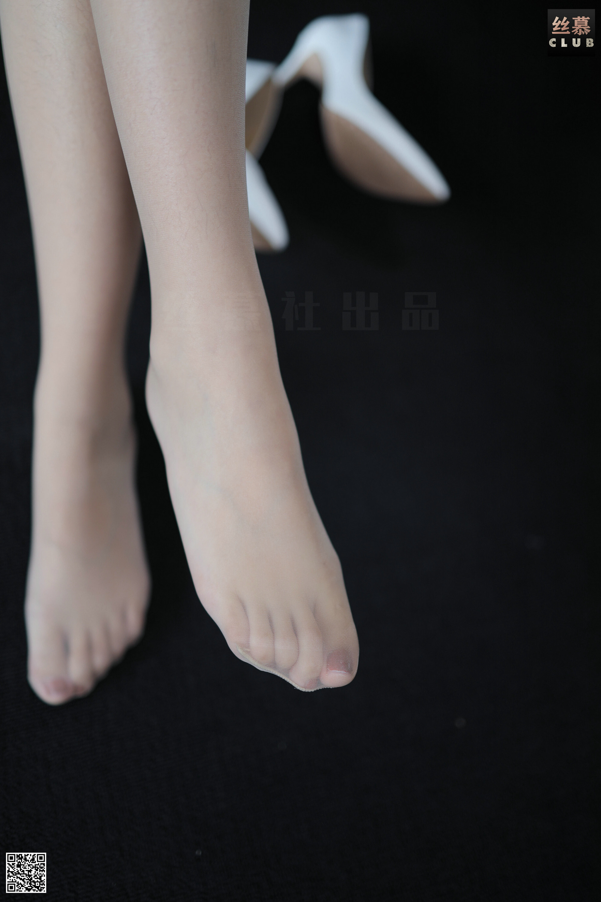 丝慕写真 新晋腿神 – 文欣