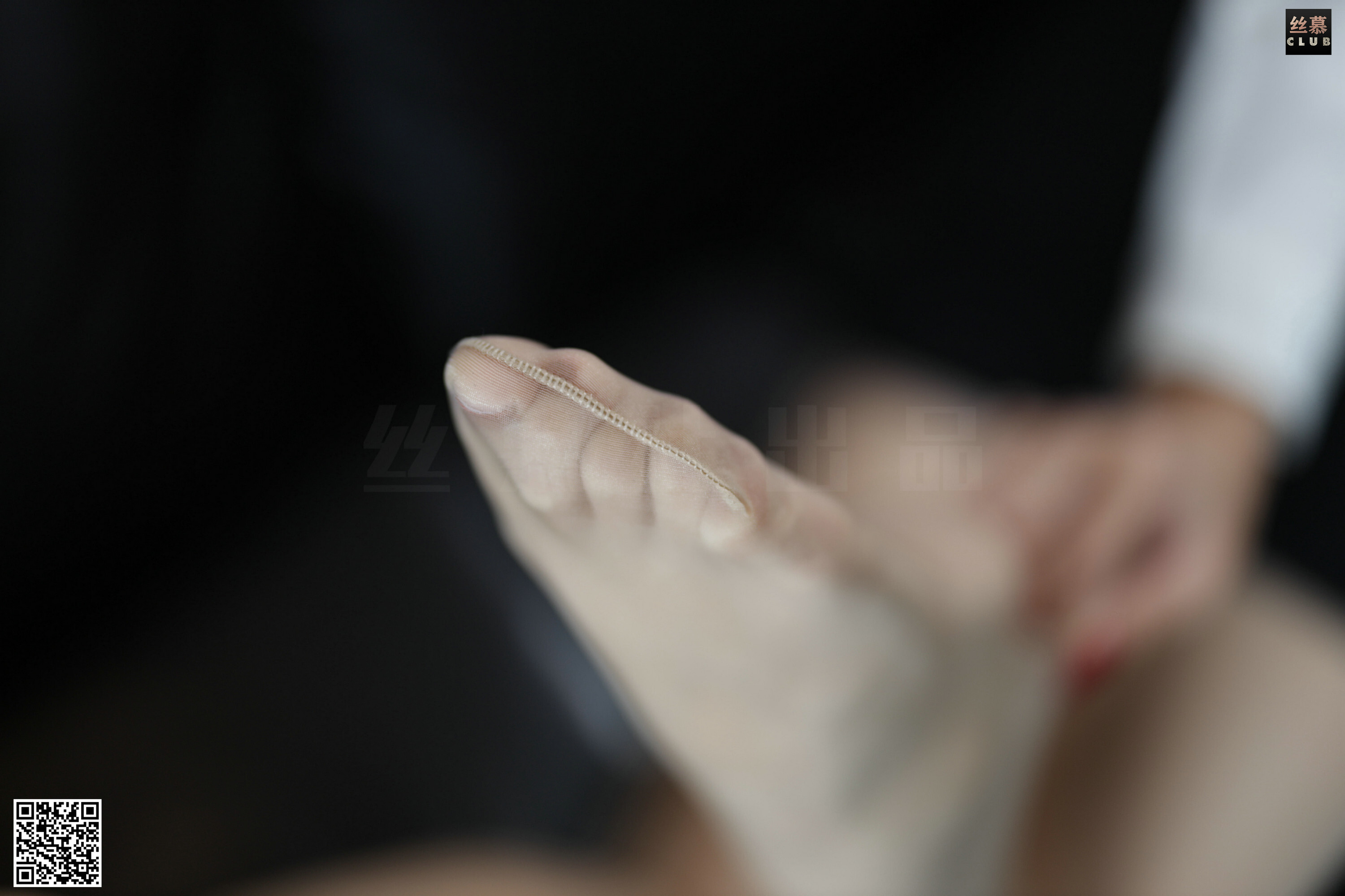 丝慕写真 新晋腿神 – 文欣