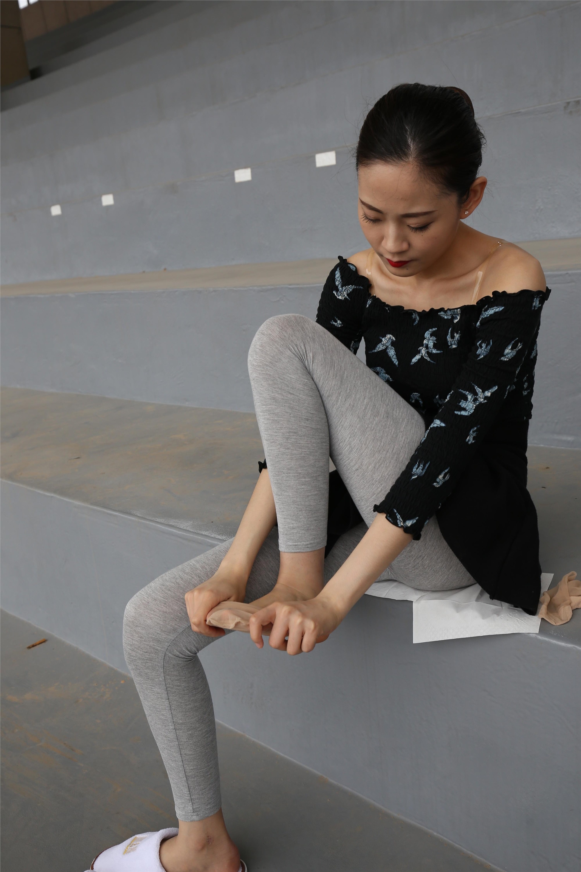 大西瓜美女图片 Z3-6 空姐灰丝459p1