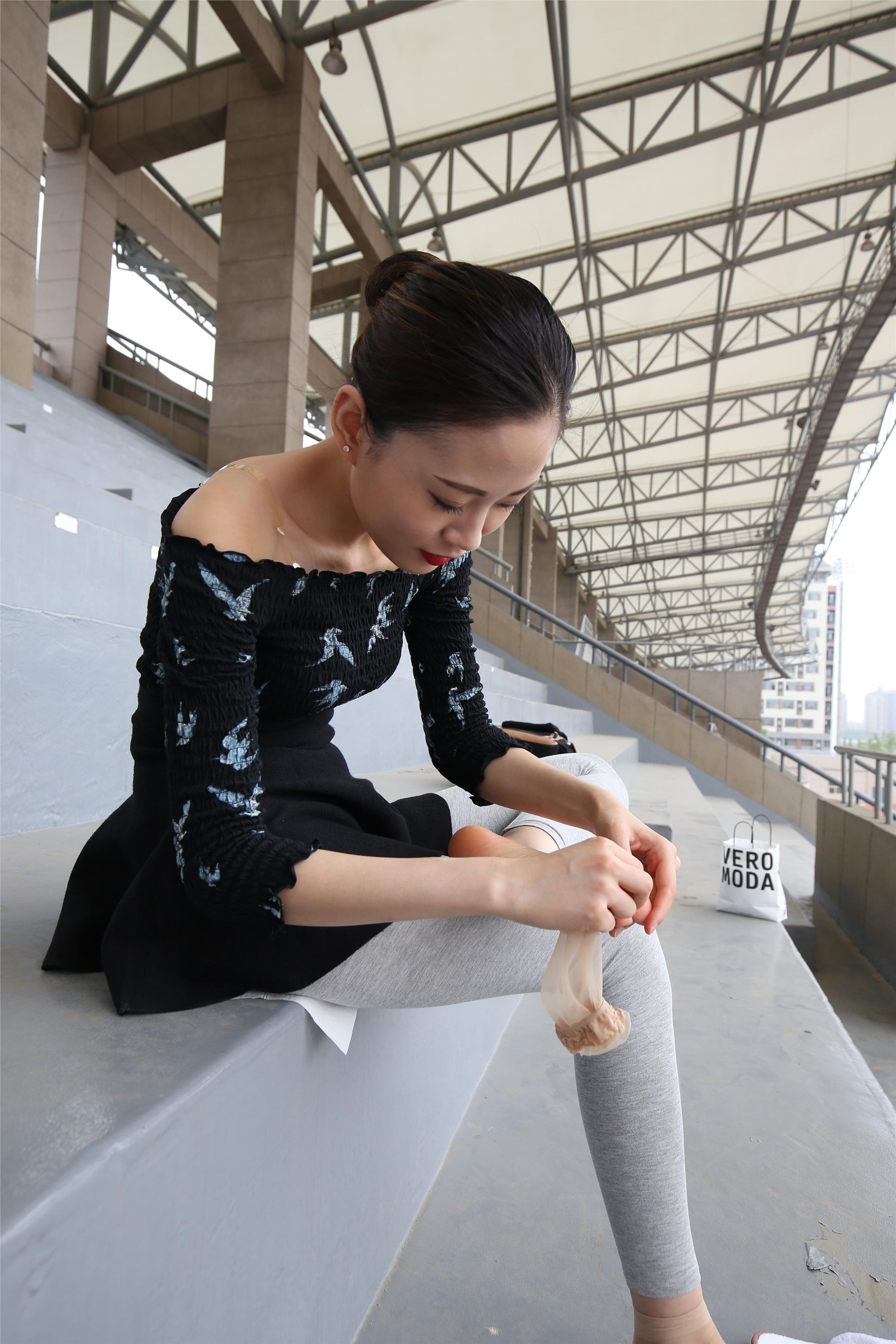 大西瓜美女图片 Z3-6 空姐灰丝459p1