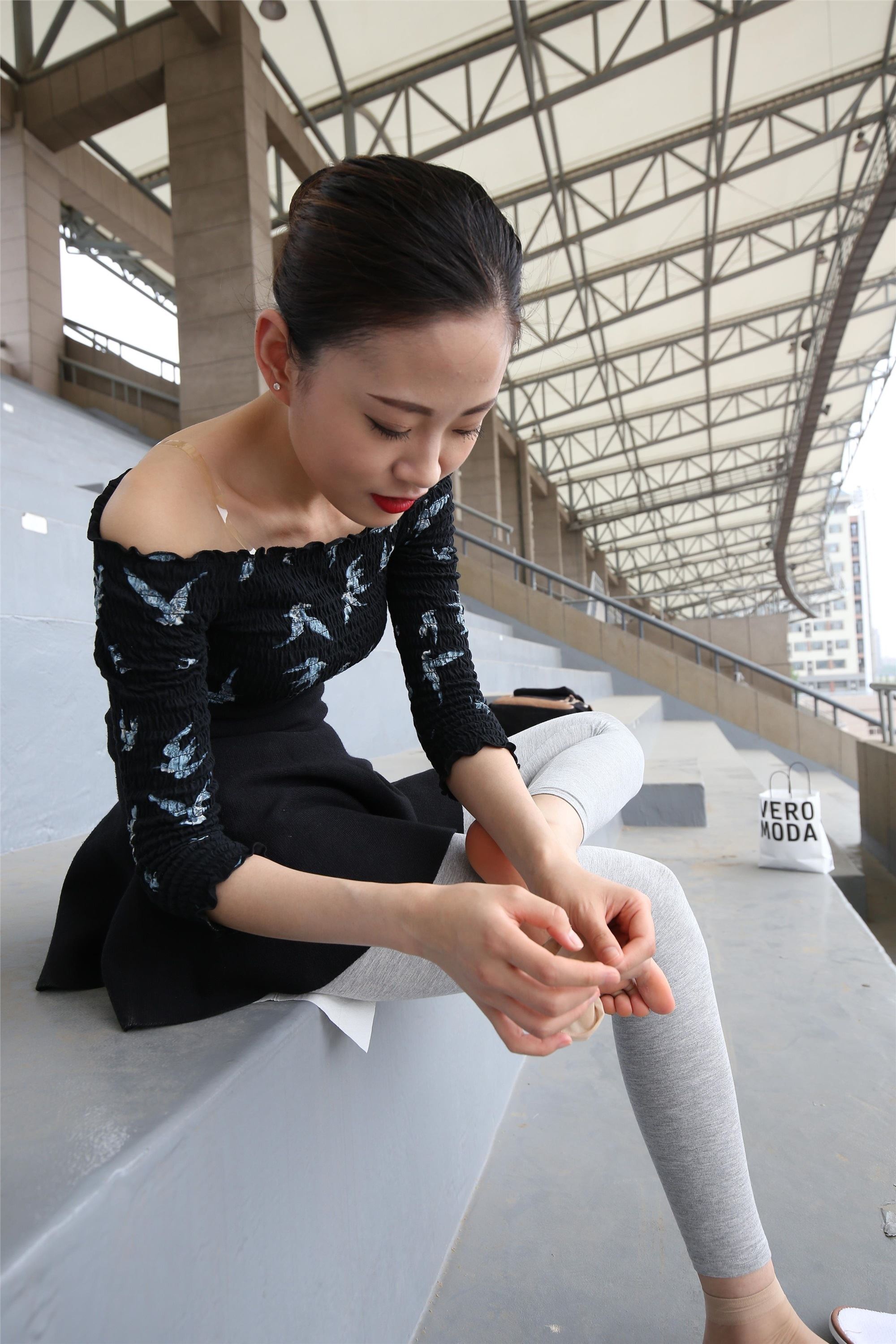 大西瓜美女图片 Z3-6 空姐灰丝459p1