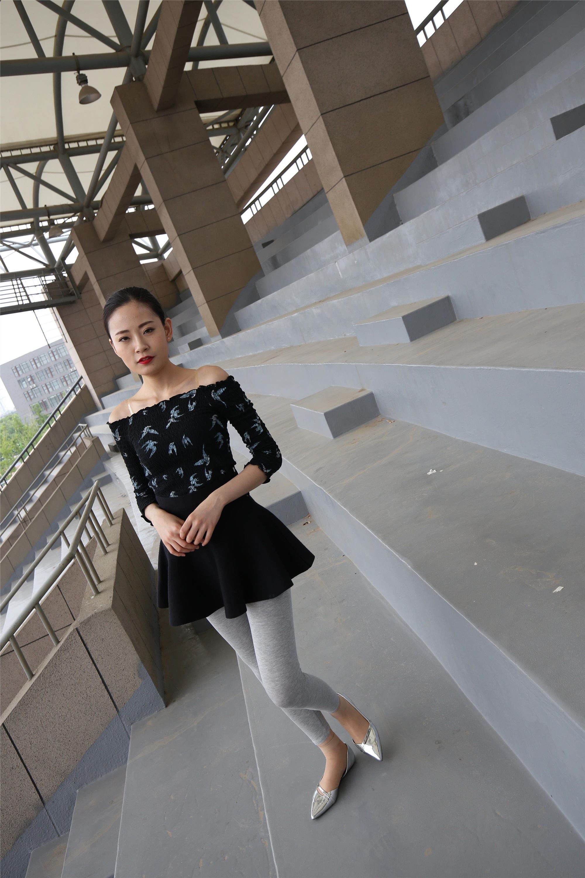 大西瓜美女图片 Z3-6 空姐灰丝459p2