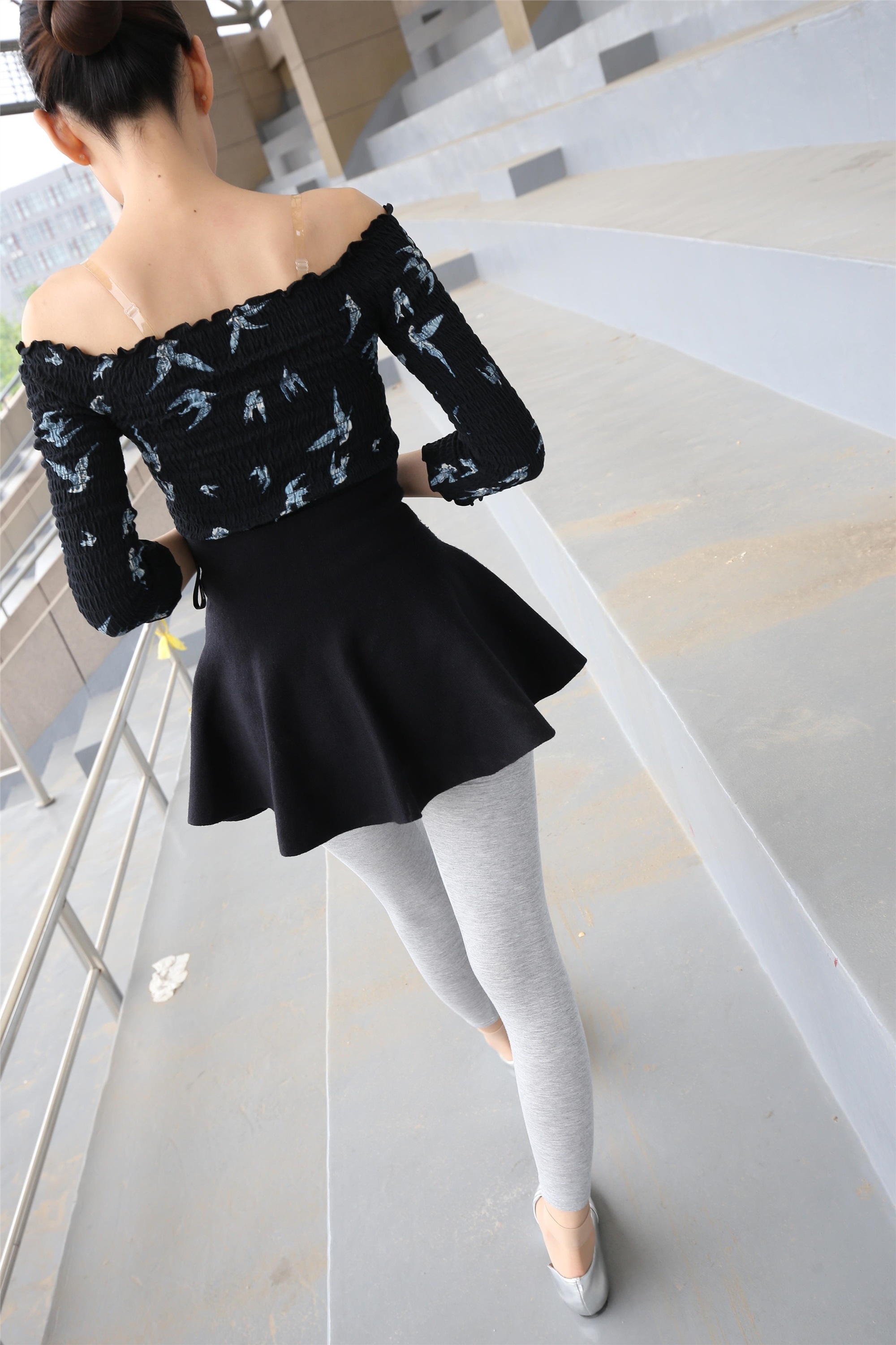 大西瓜美女图片 Z3-6 空姐灰丝459p2