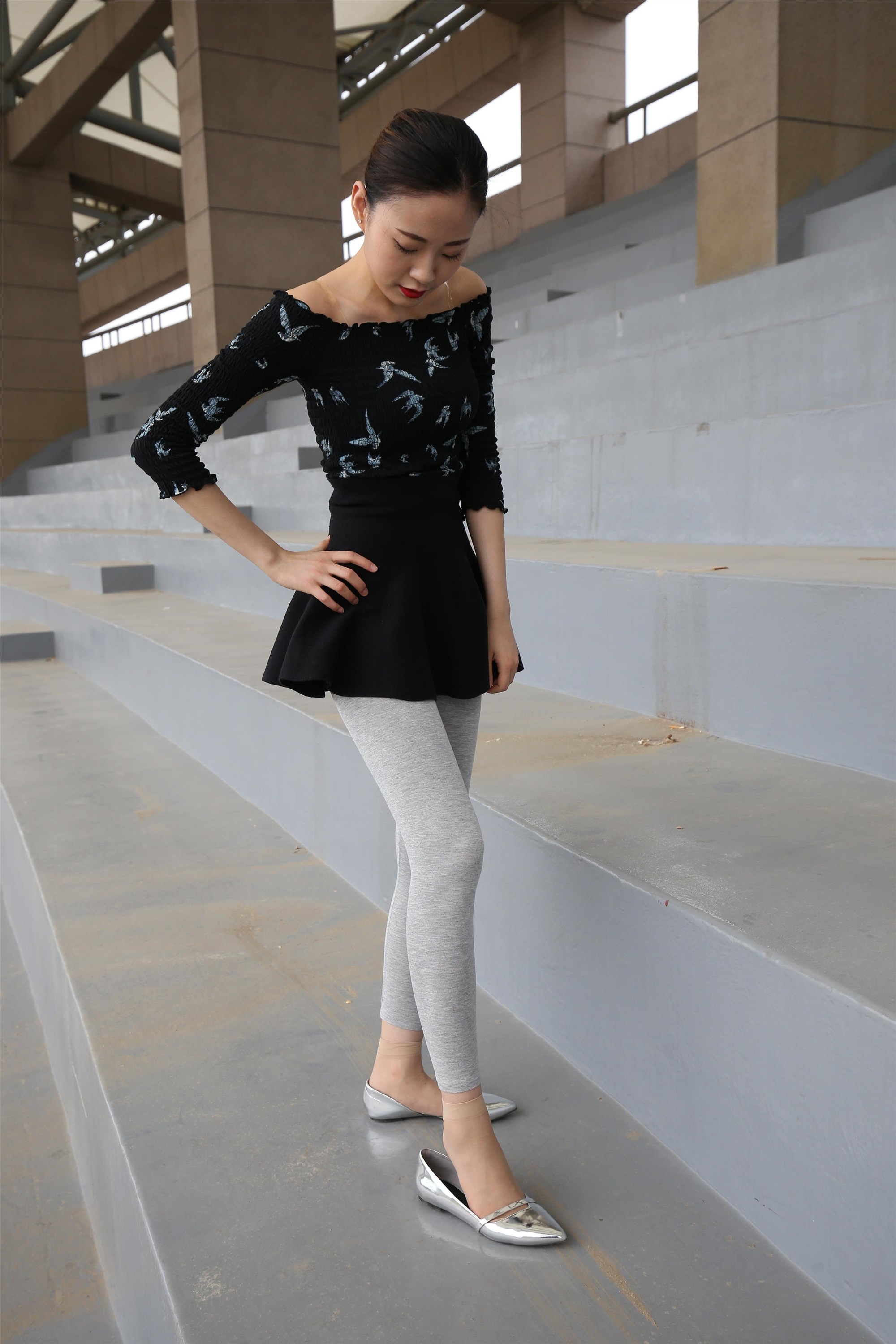 大西瓜美女图片 Z3-6 空姐灰丝459p2