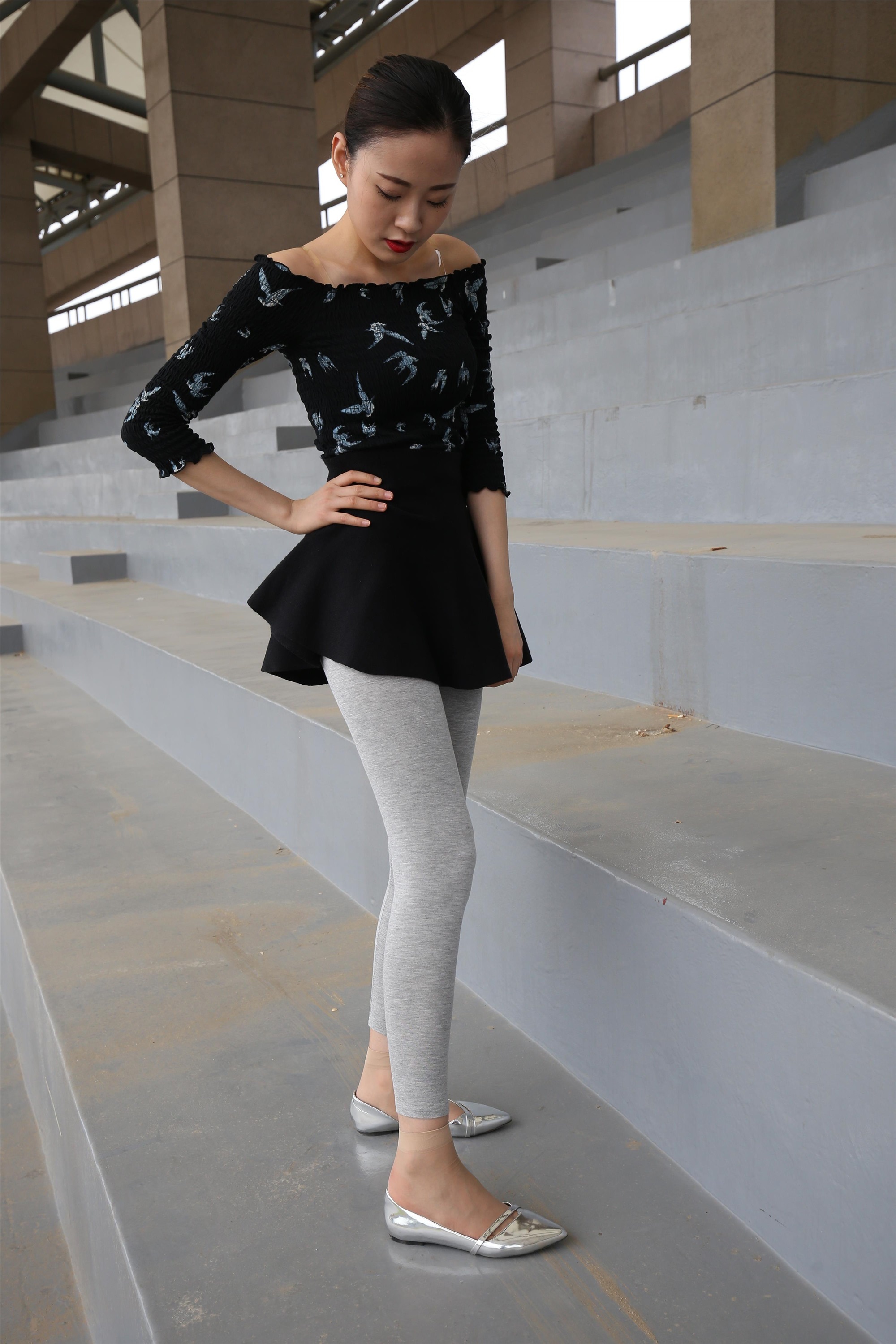 大西瓜美女图片 Z3-6 空姐灰丝459p2