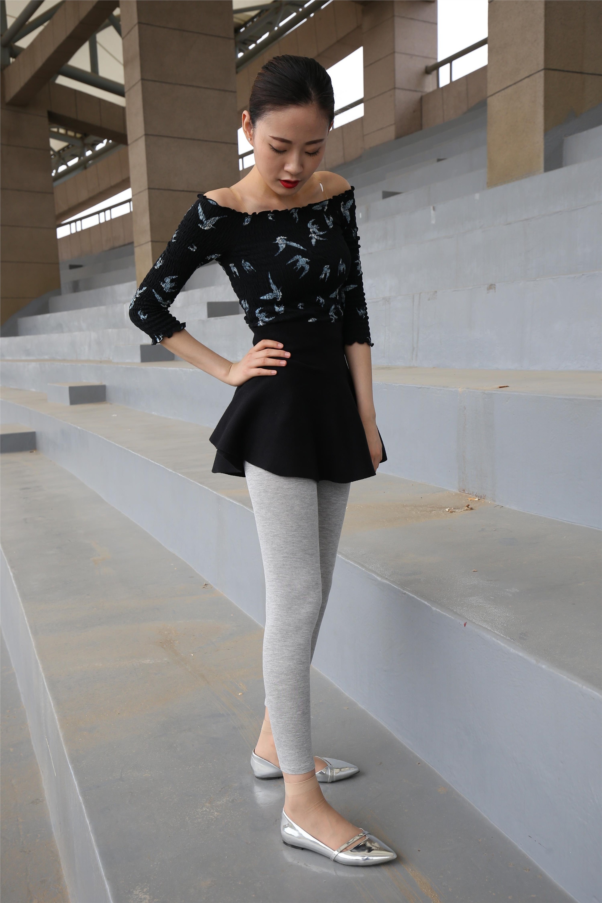 大西瓜美女图片 Z3-6 空姐灰丝459p2