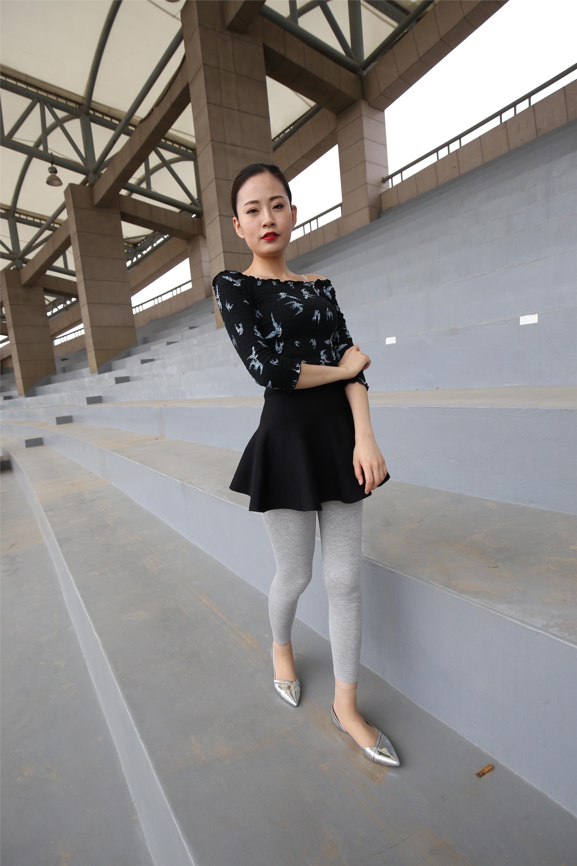 大西瓜美女图片 Z3-6 空姐灰丝459p2