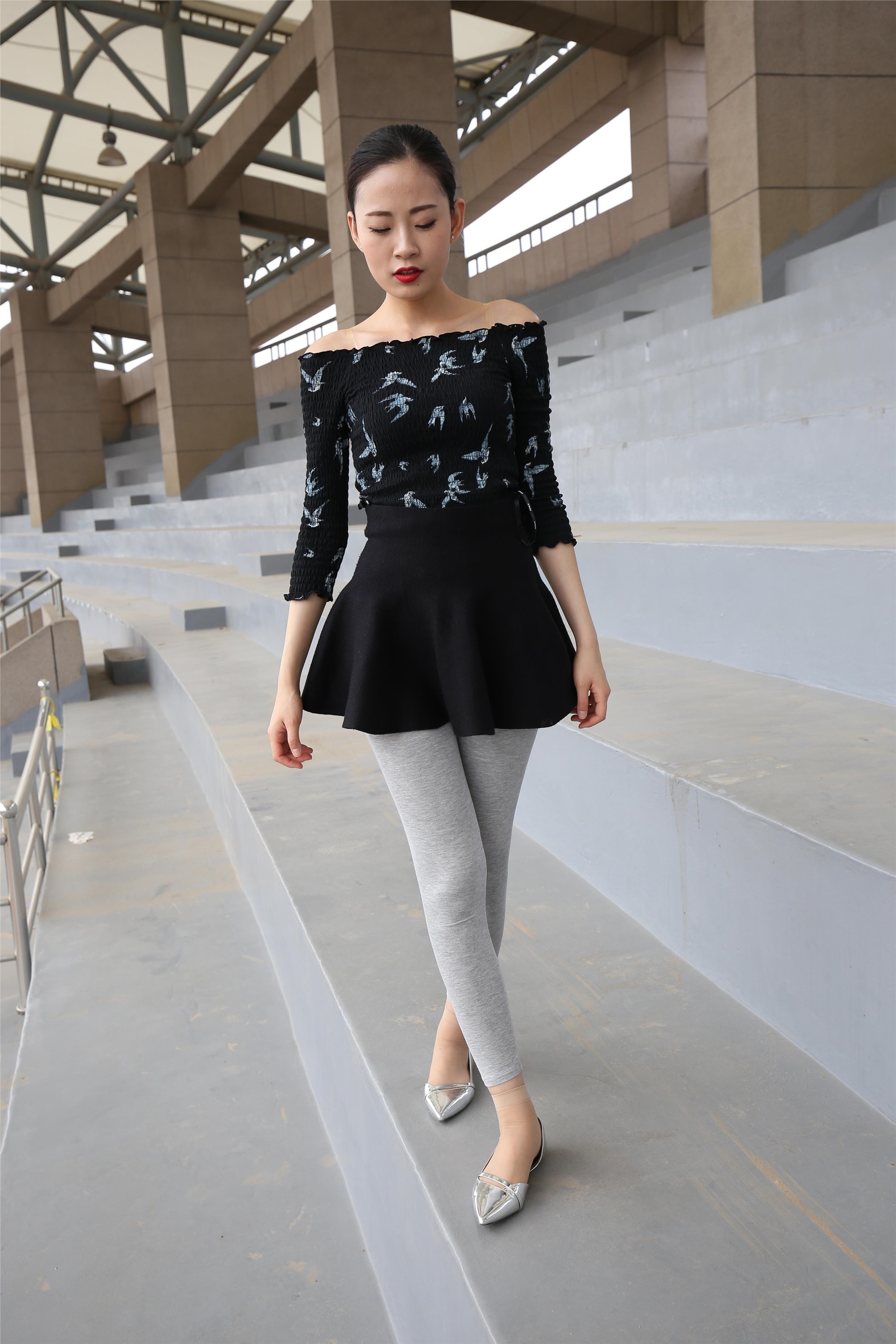 大西瓜美女图片 Z3-6 空姐灰丝459p2