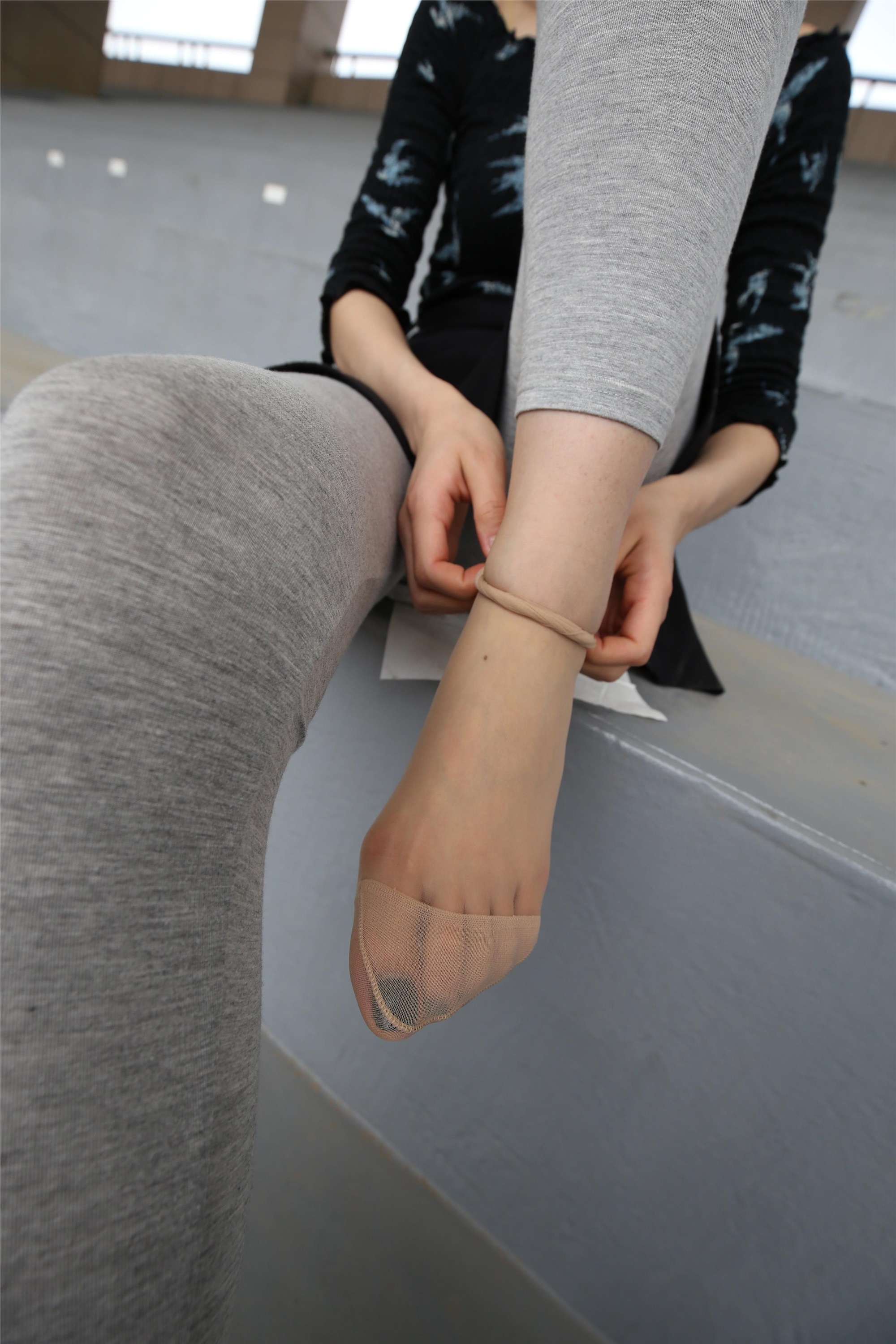 大西瓜美女图片 Z3-6 空姐灰丝459p3