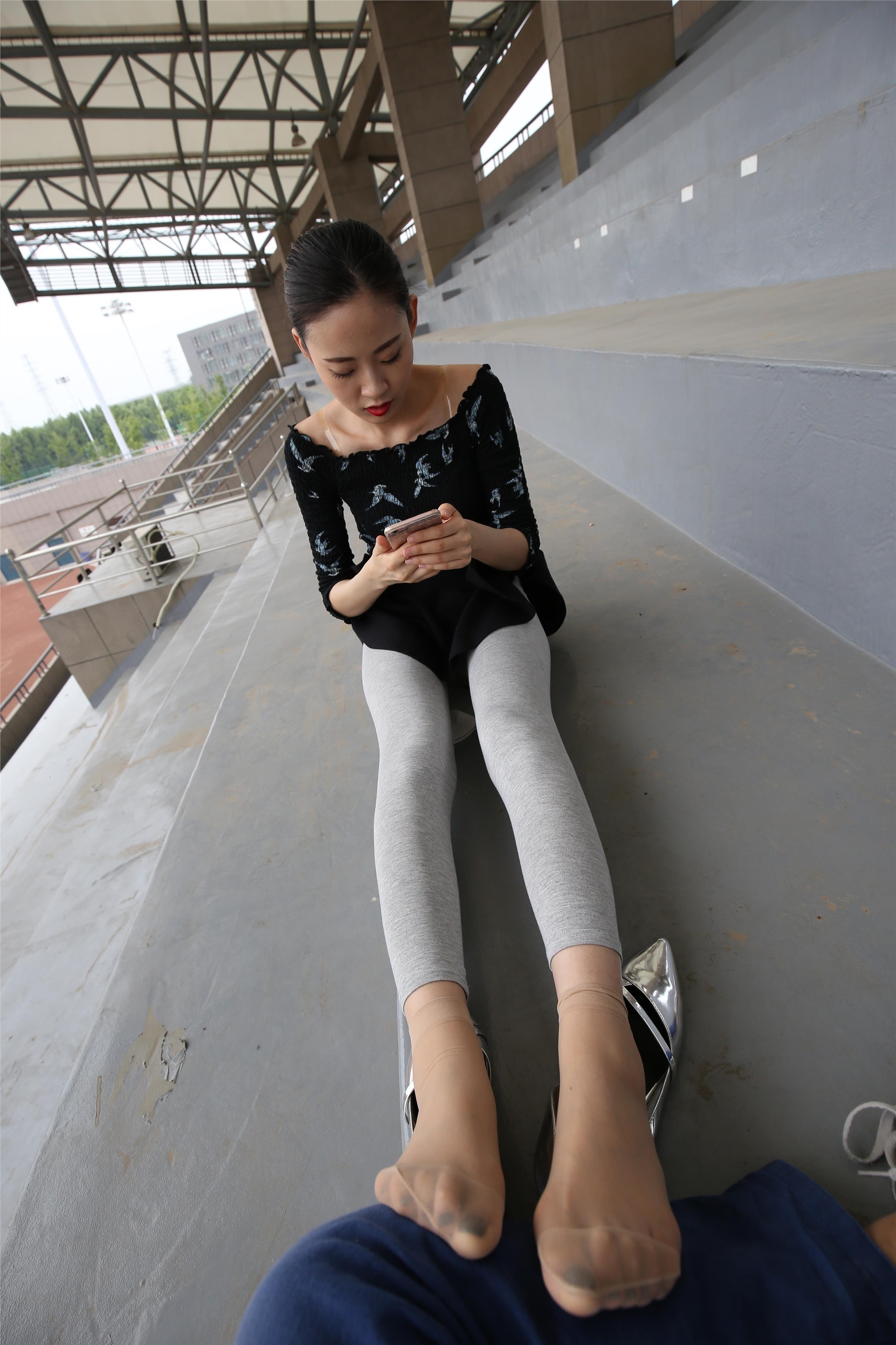 大西瓜美女图片 Z3-6 空姐灰丝459p3