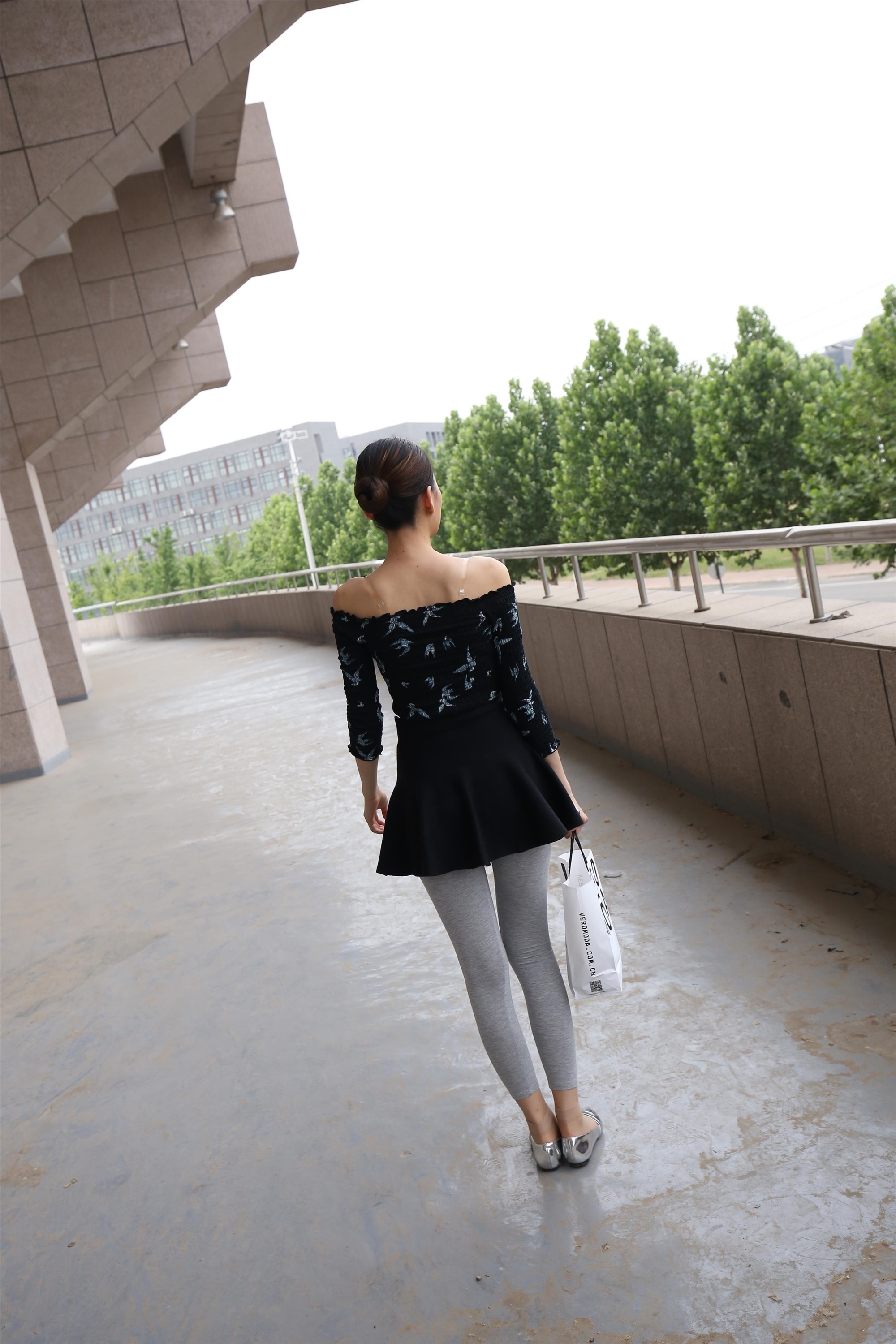 大西瓜美女图片 Z3-6 空姐灰丝459p3