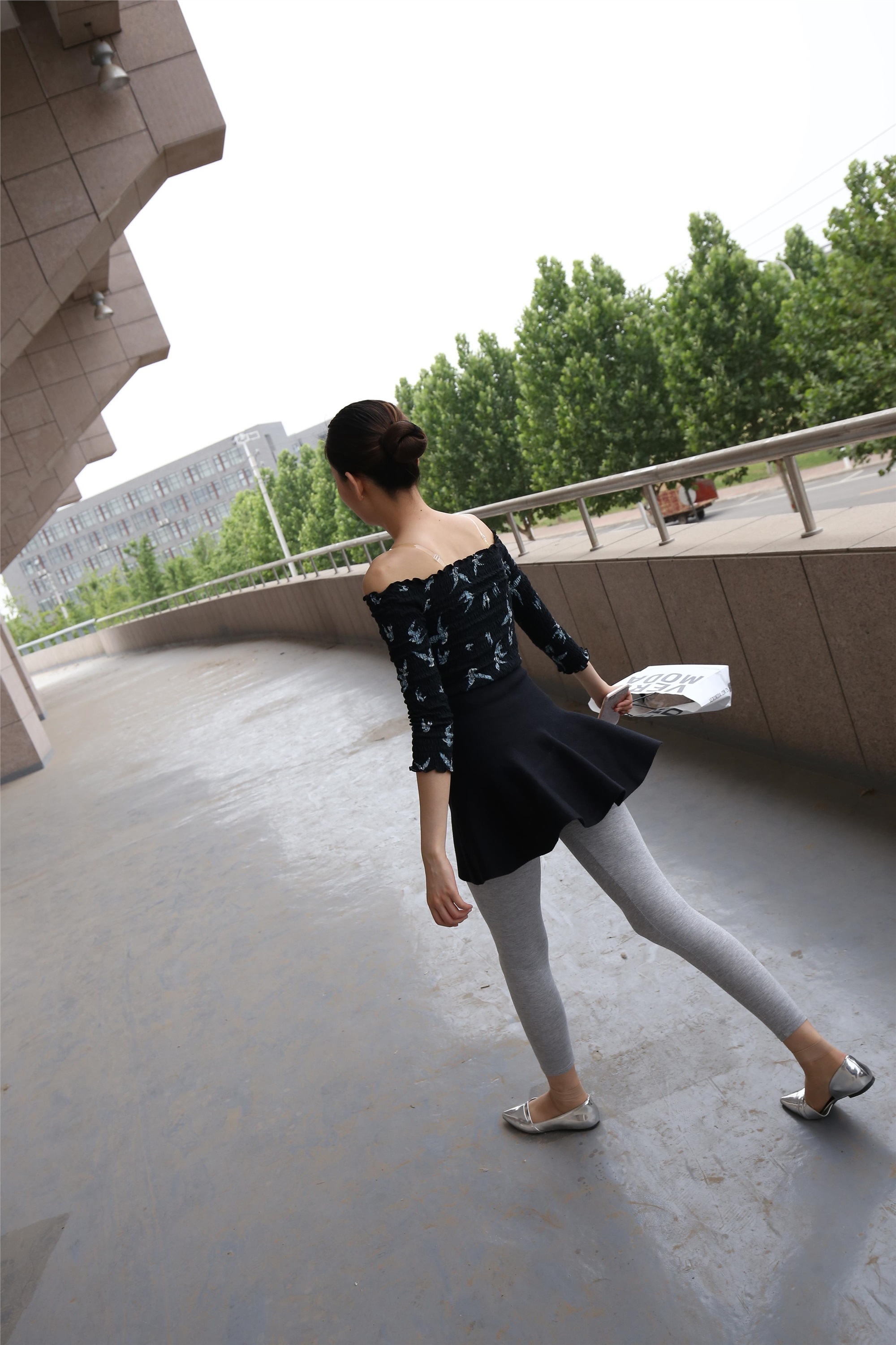 大西瓜美女图片 Z3-6 空姐灰丝459p3