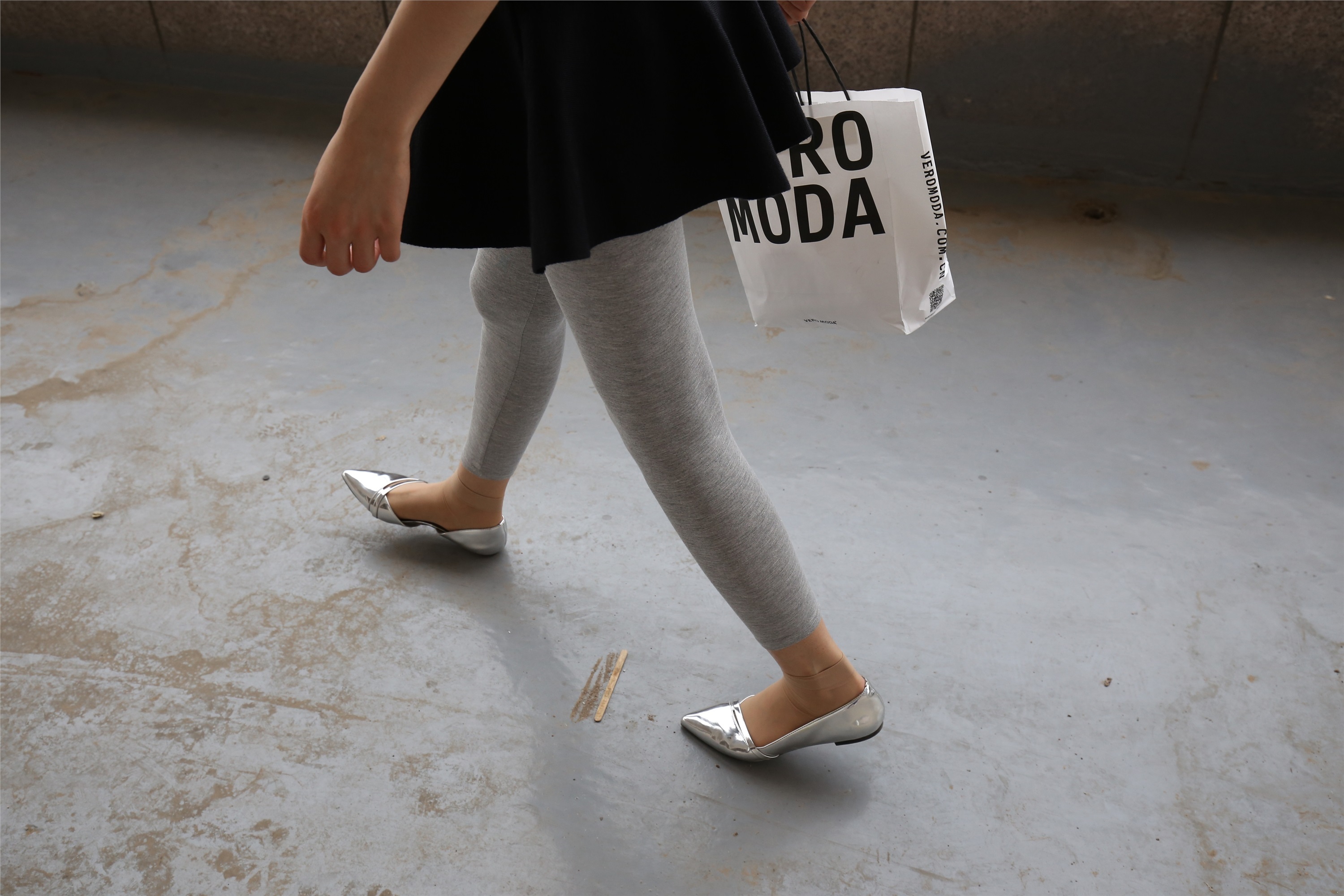 大西瓜美女图片 Z3-6 空姐灰丝459p3