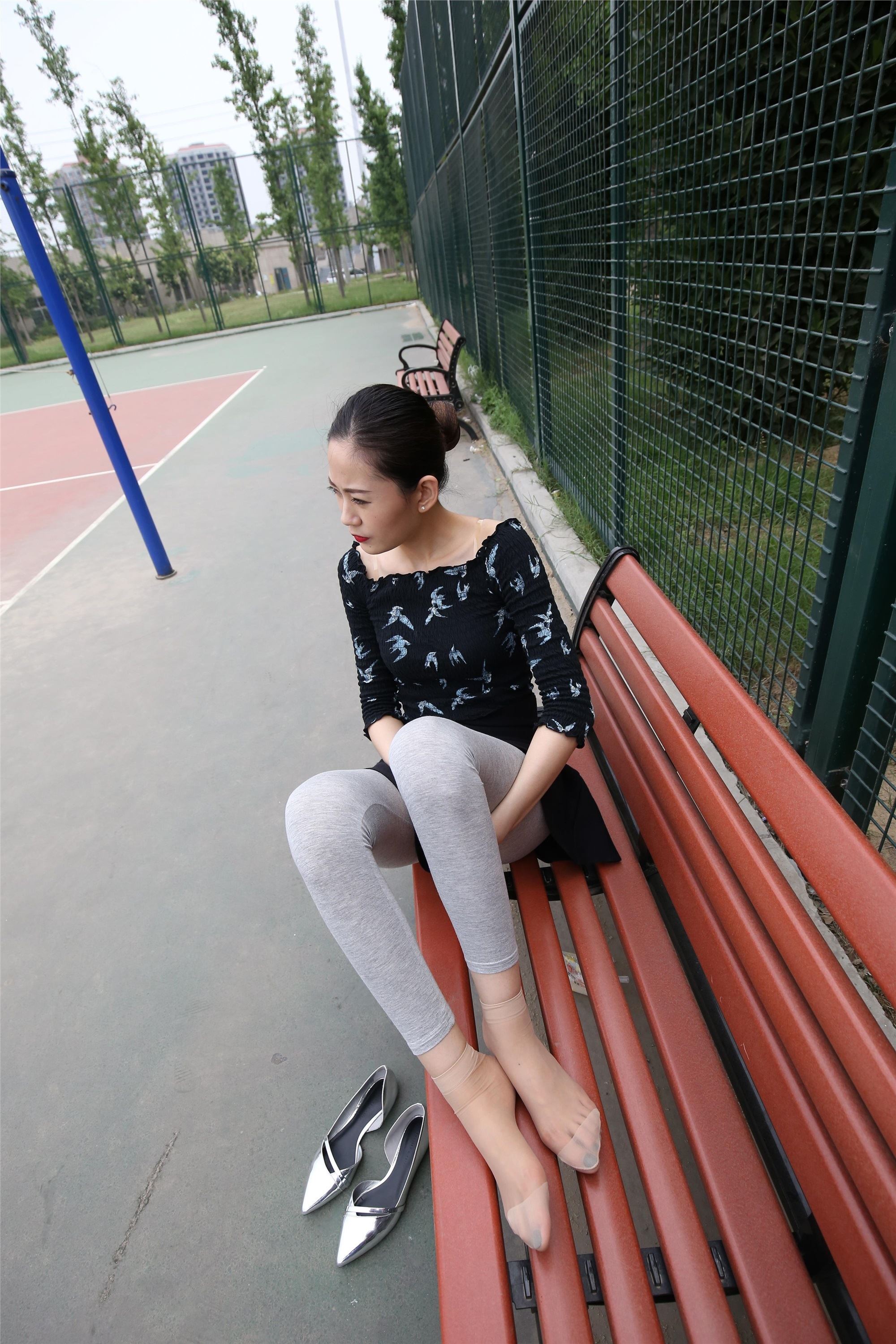 大西瓜美女图片 Z3-6 空姐灰丝459p4