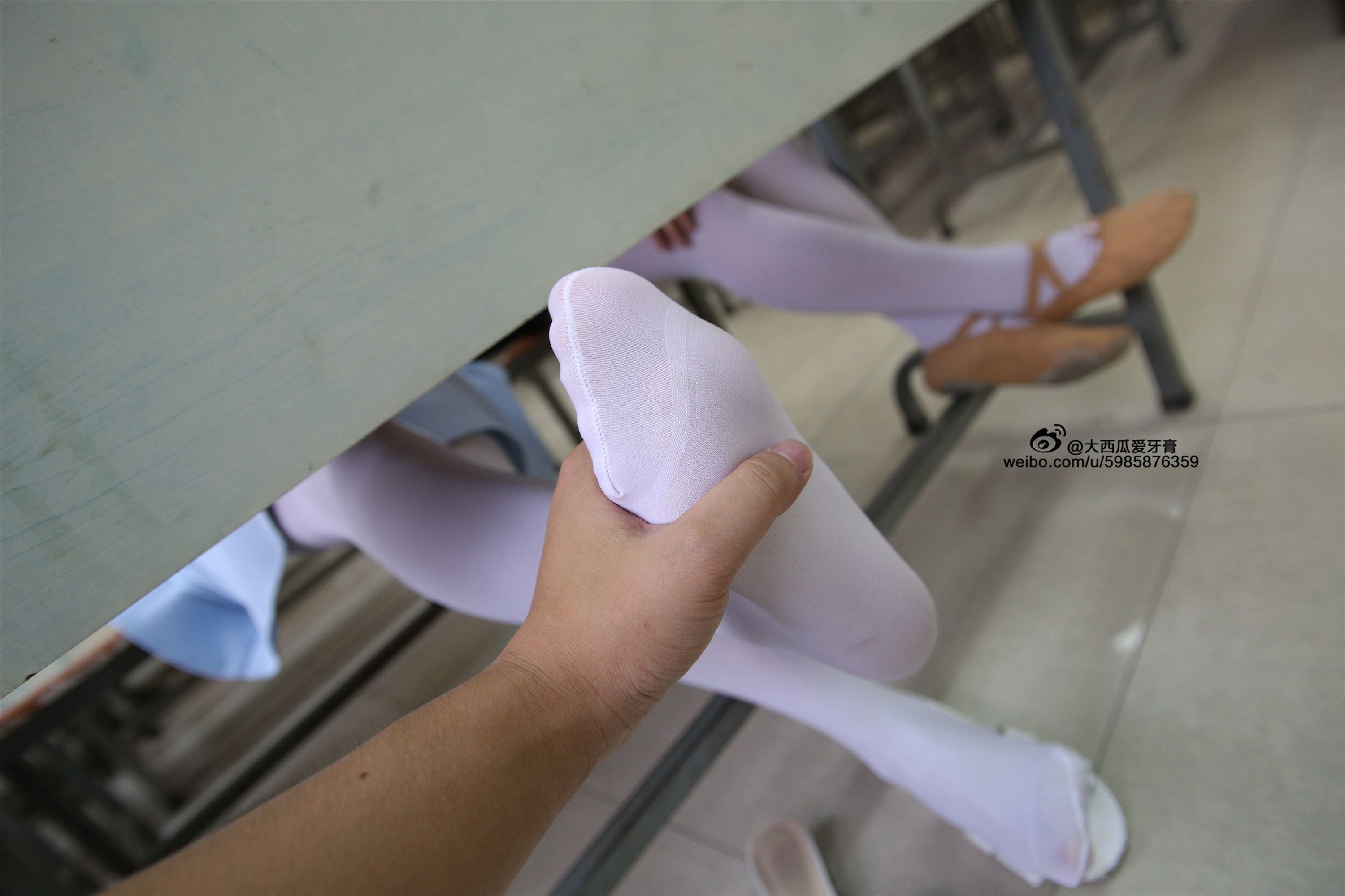 大西瓜美女图片 Z4-1 小蓝裙263p1