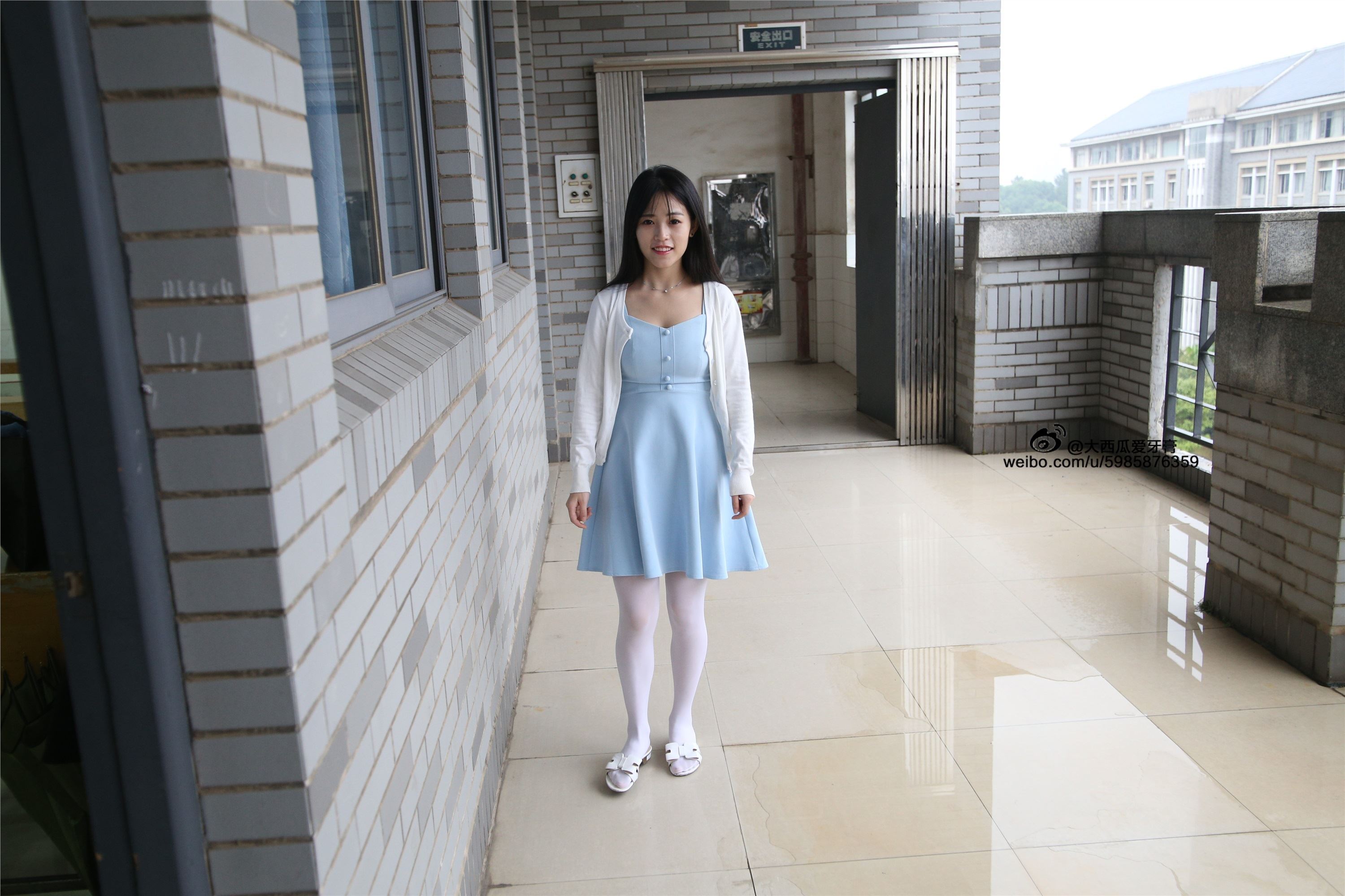 大西瓜美女图片 Z4-1 小蓝裙263p1