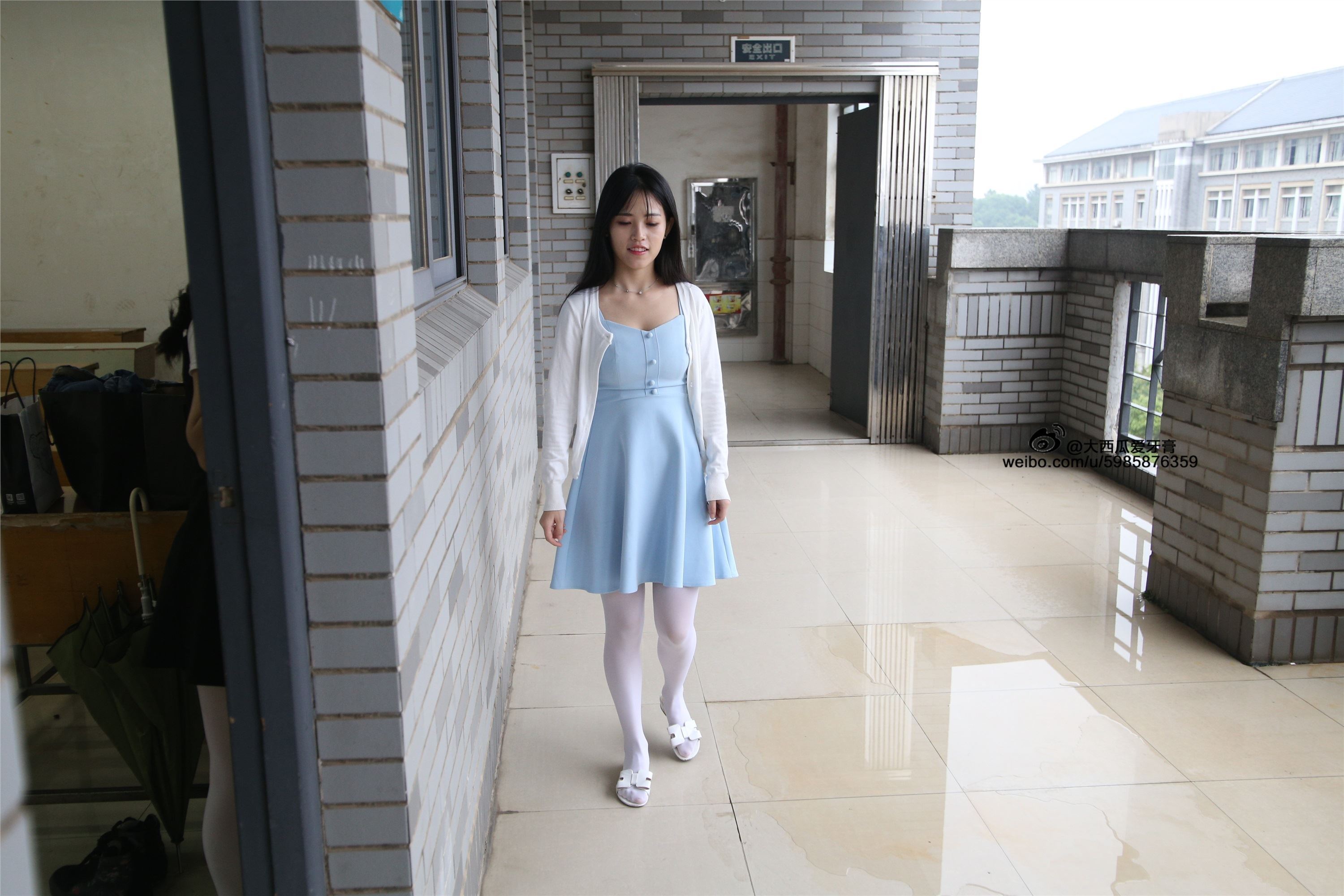 大西瓜美女图片 Z4-1 小蓝裙263p1