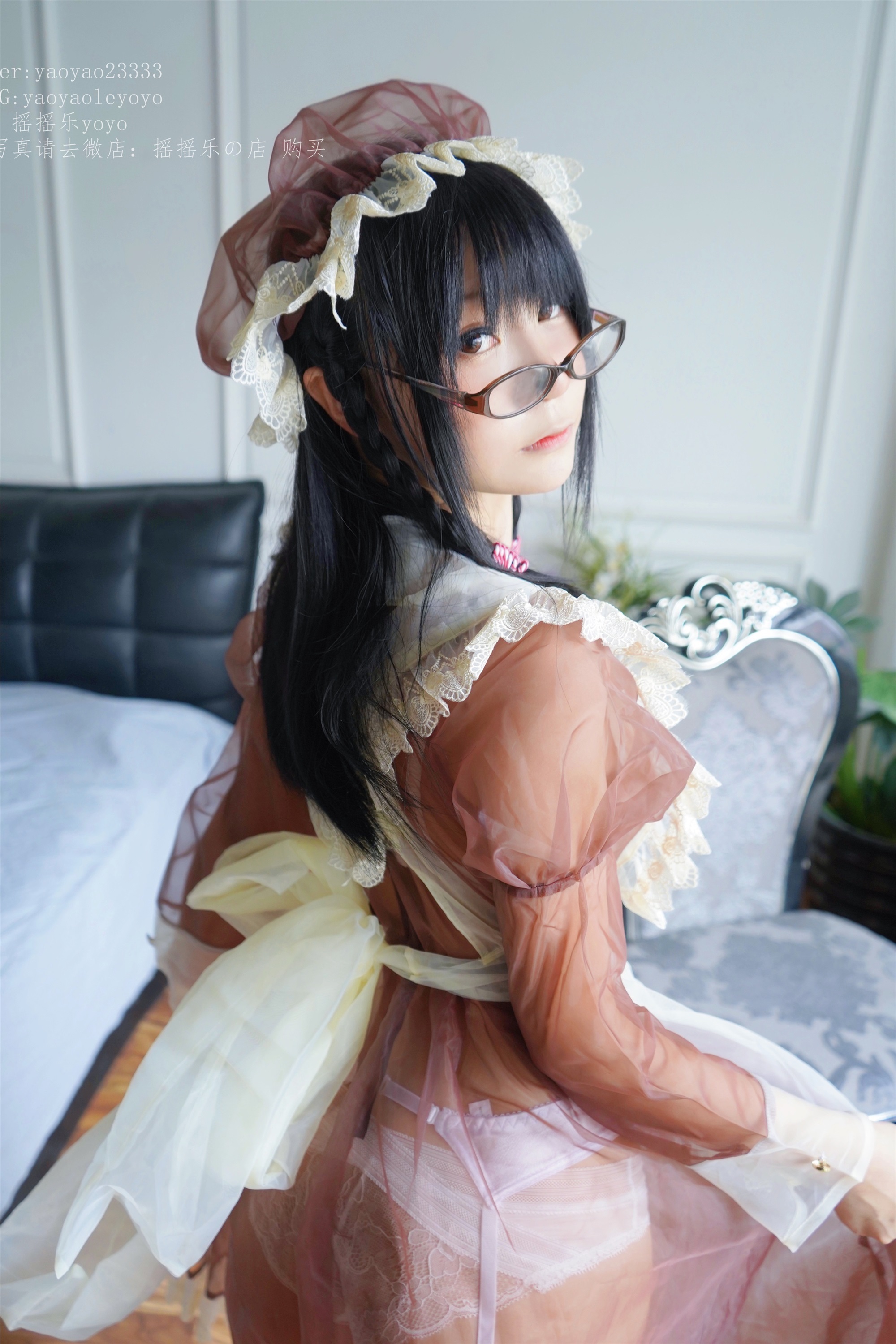 软妹摇摇乐 – 透明女仆 图套