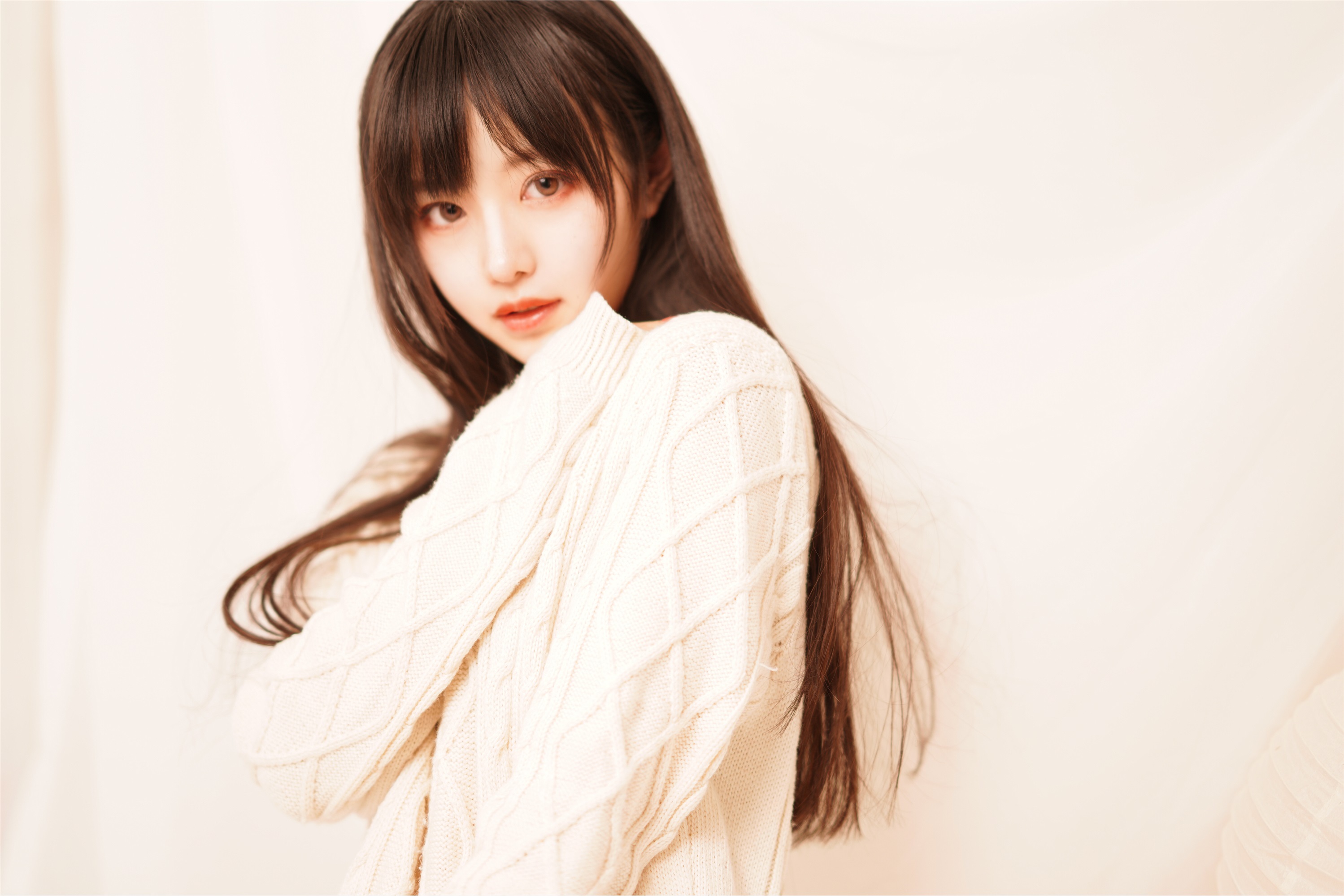 Shika小鹿鹿 – 长发姑娘