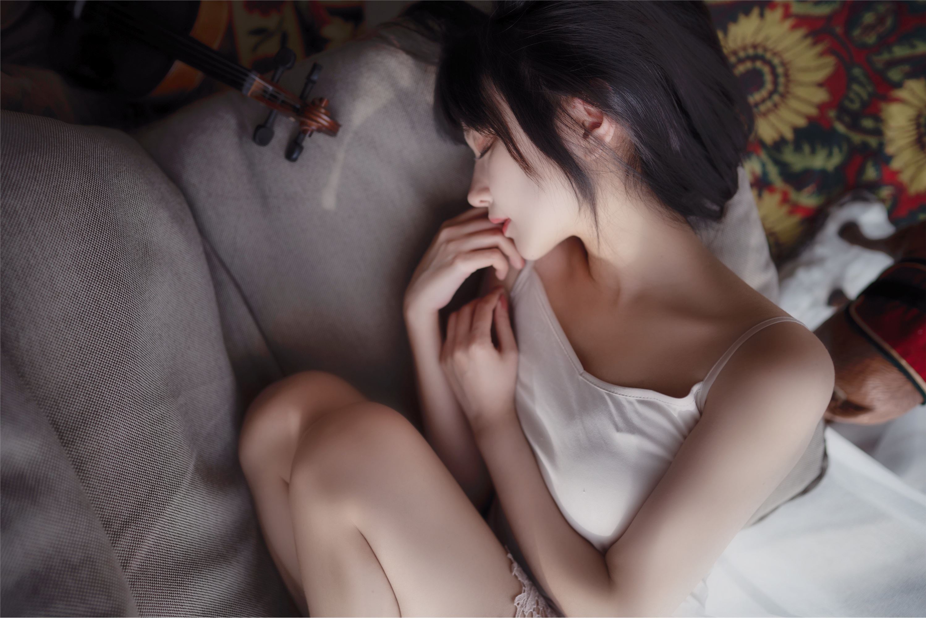 Shika小鹿鹿 – 长发姑娘