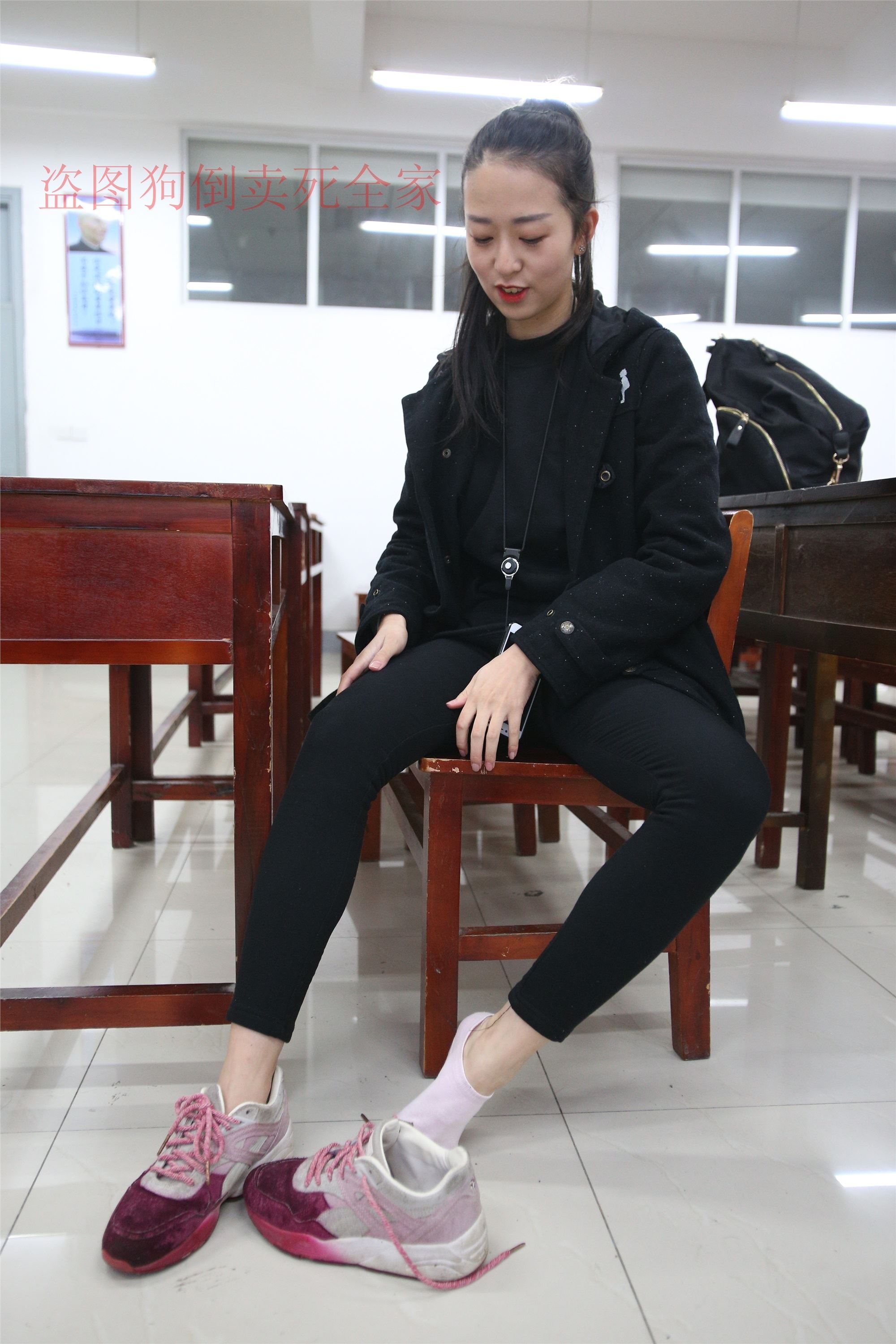 大西瓜美女图片 Z4-3 短si+luo足 324P1