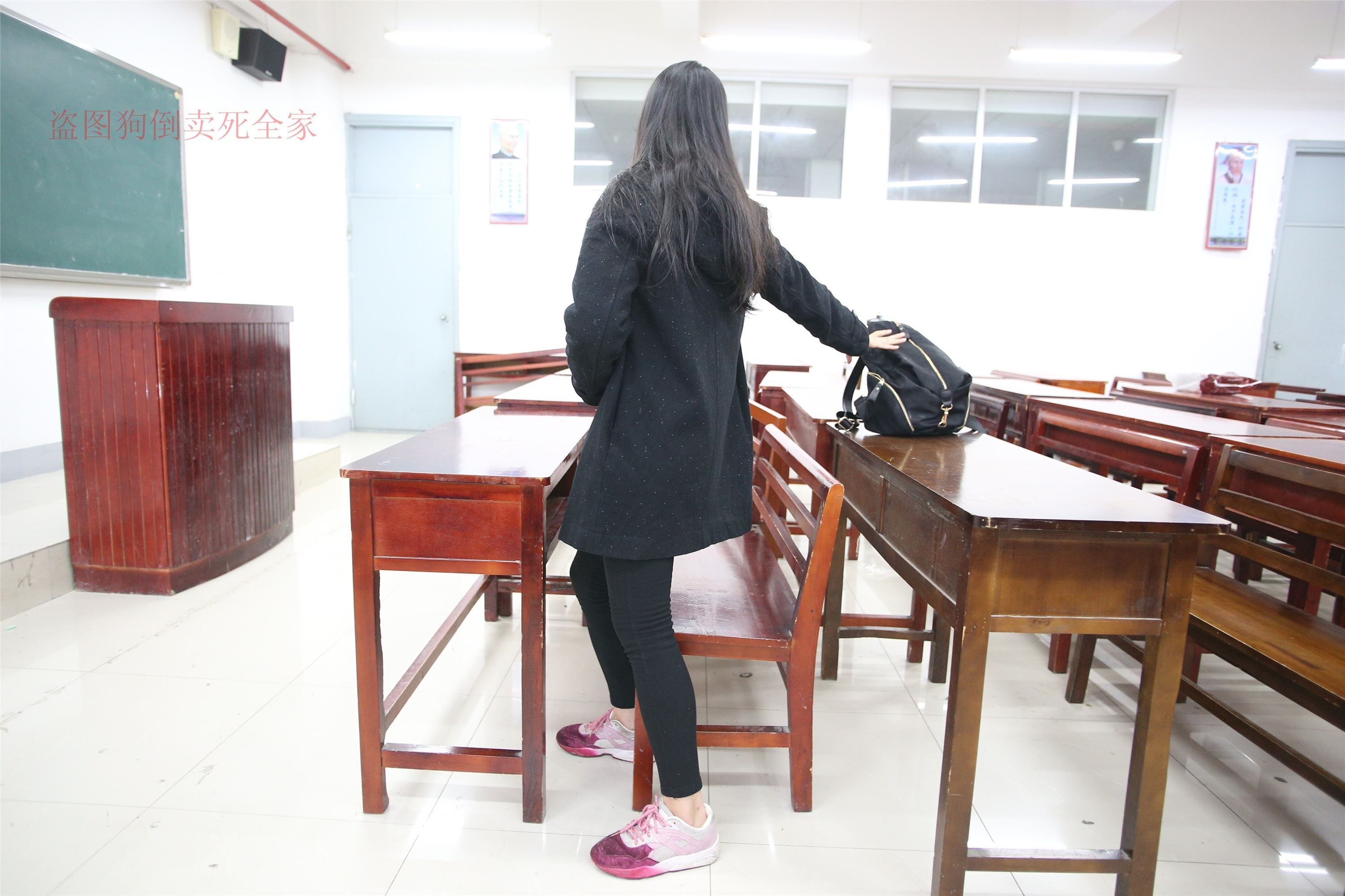 大西瓜美女图片 Z4-3 短si+luo足 324P1