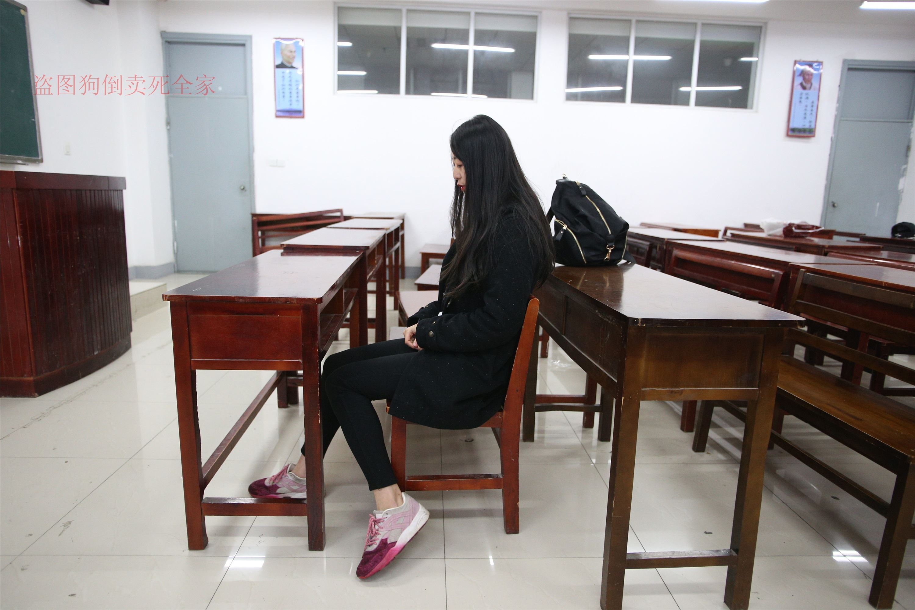 大西瓜美女图片 Z4-3 短si+luo足 324P1