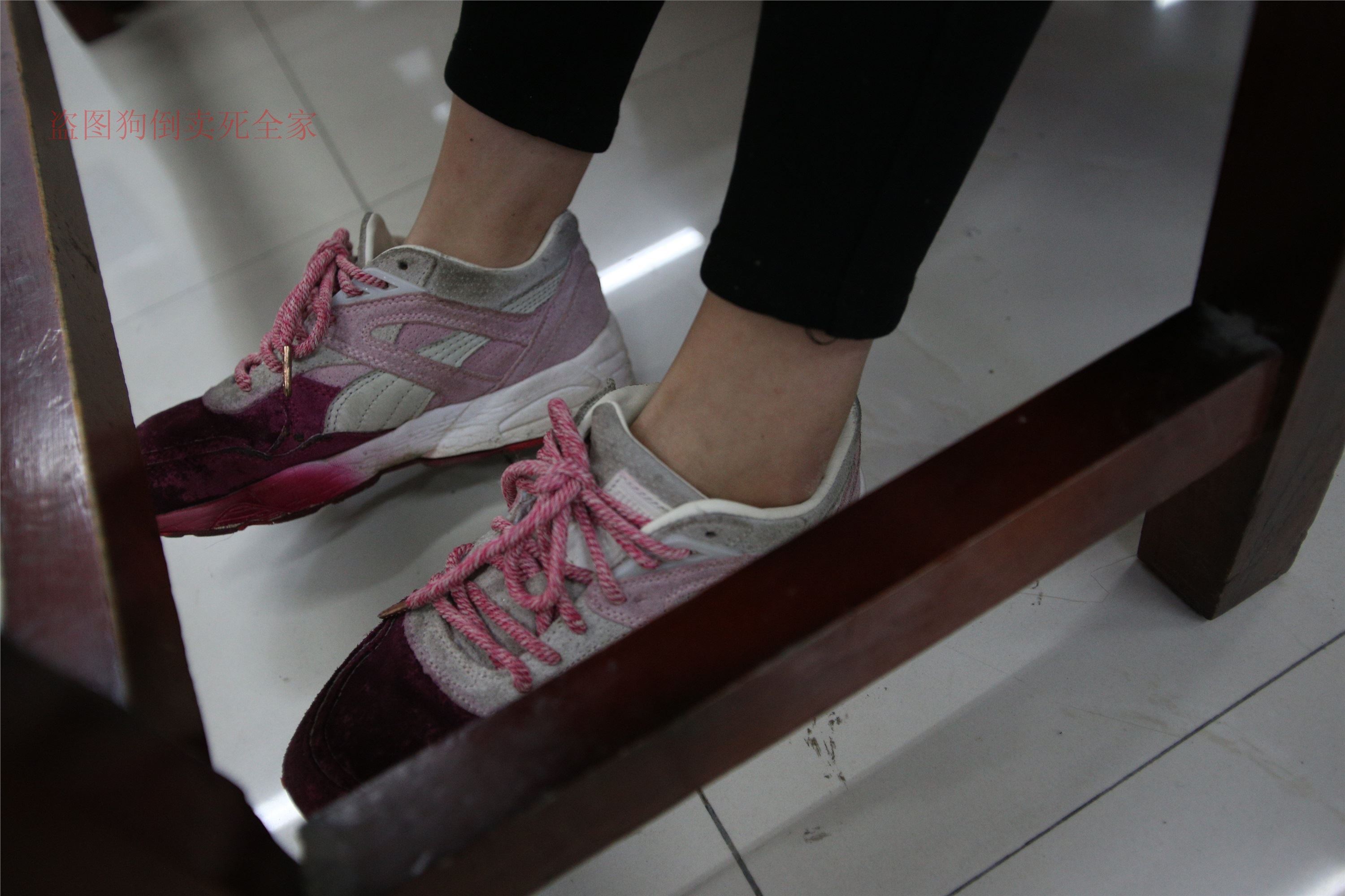 大西瓜美女图片 Z4-3 短si+luo足 324P1