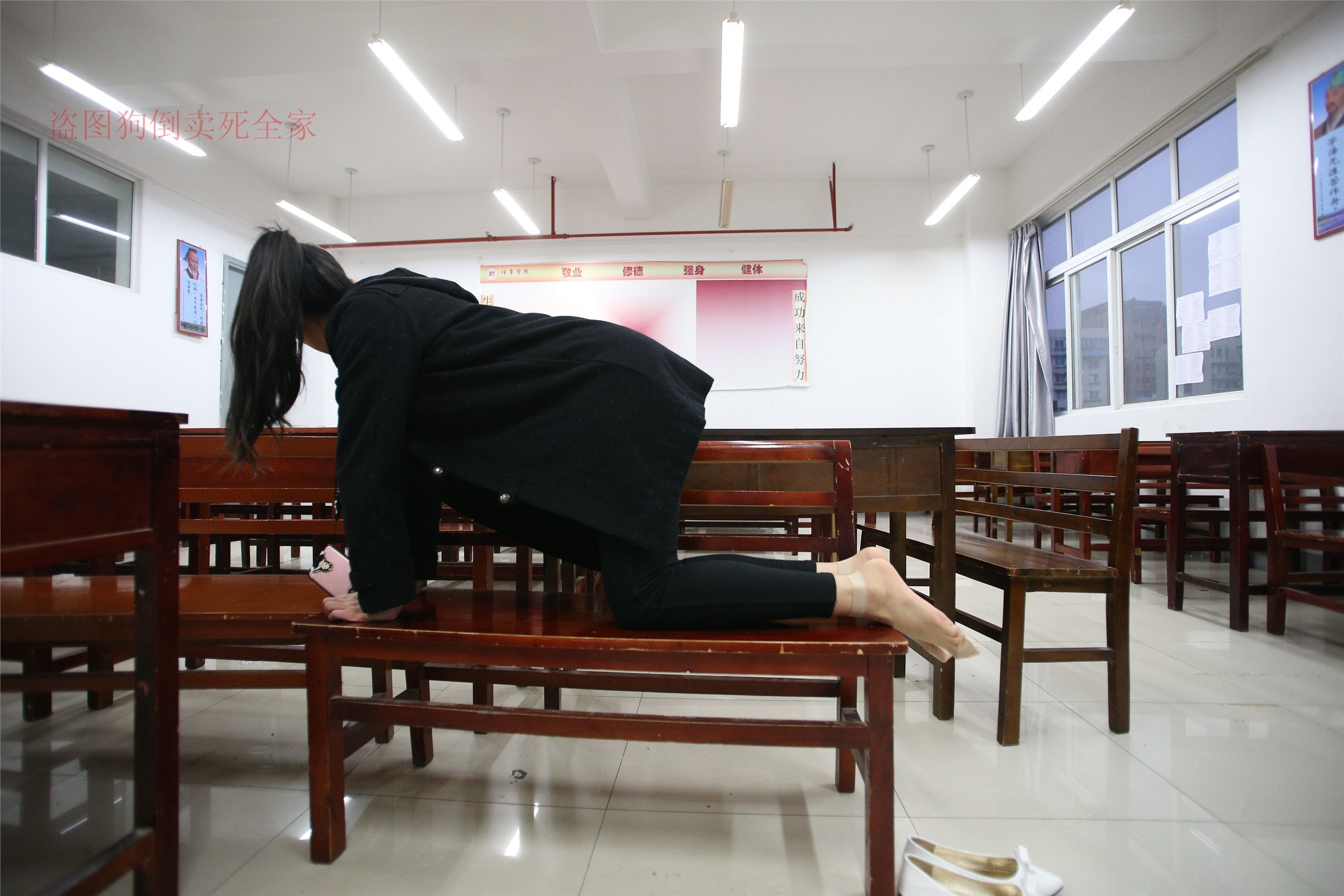 大西瓜美女图片 Z4-3 短si+luo足 324P2