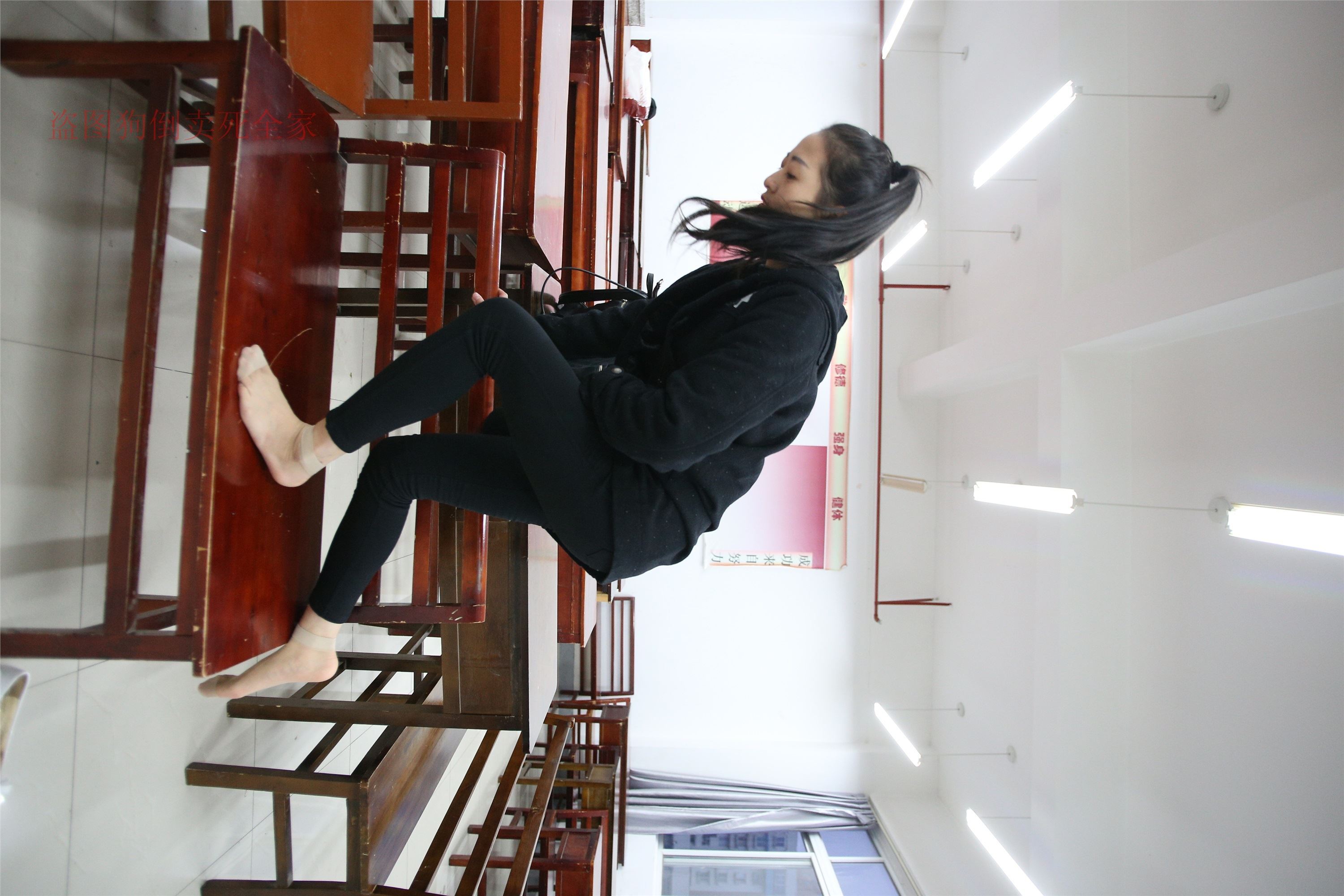 大西瓜美女图片 Z4-3 短si+luo足 324P2