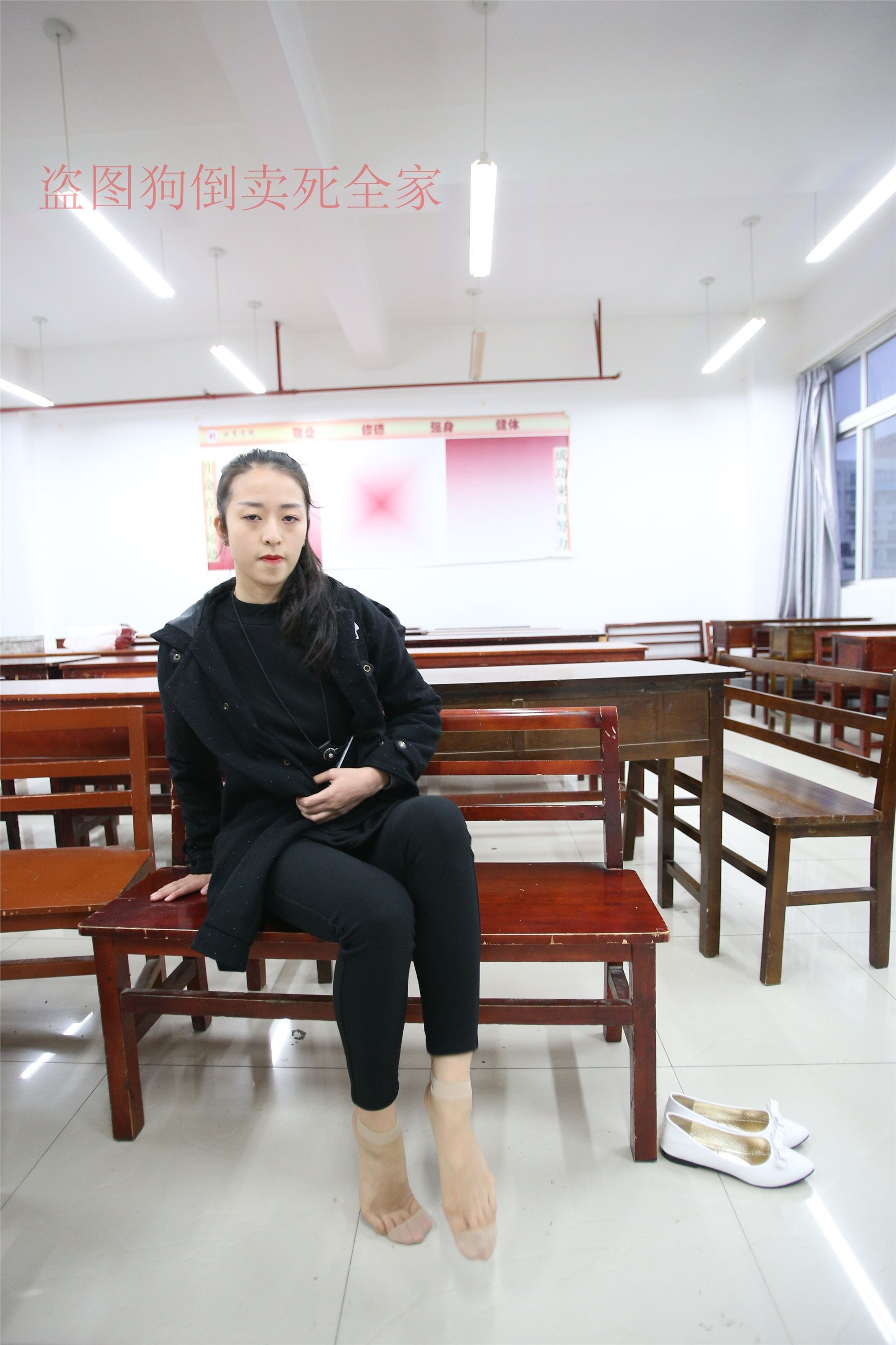 大西瓜美女图片 Z4-3 短si+luo足 324P2