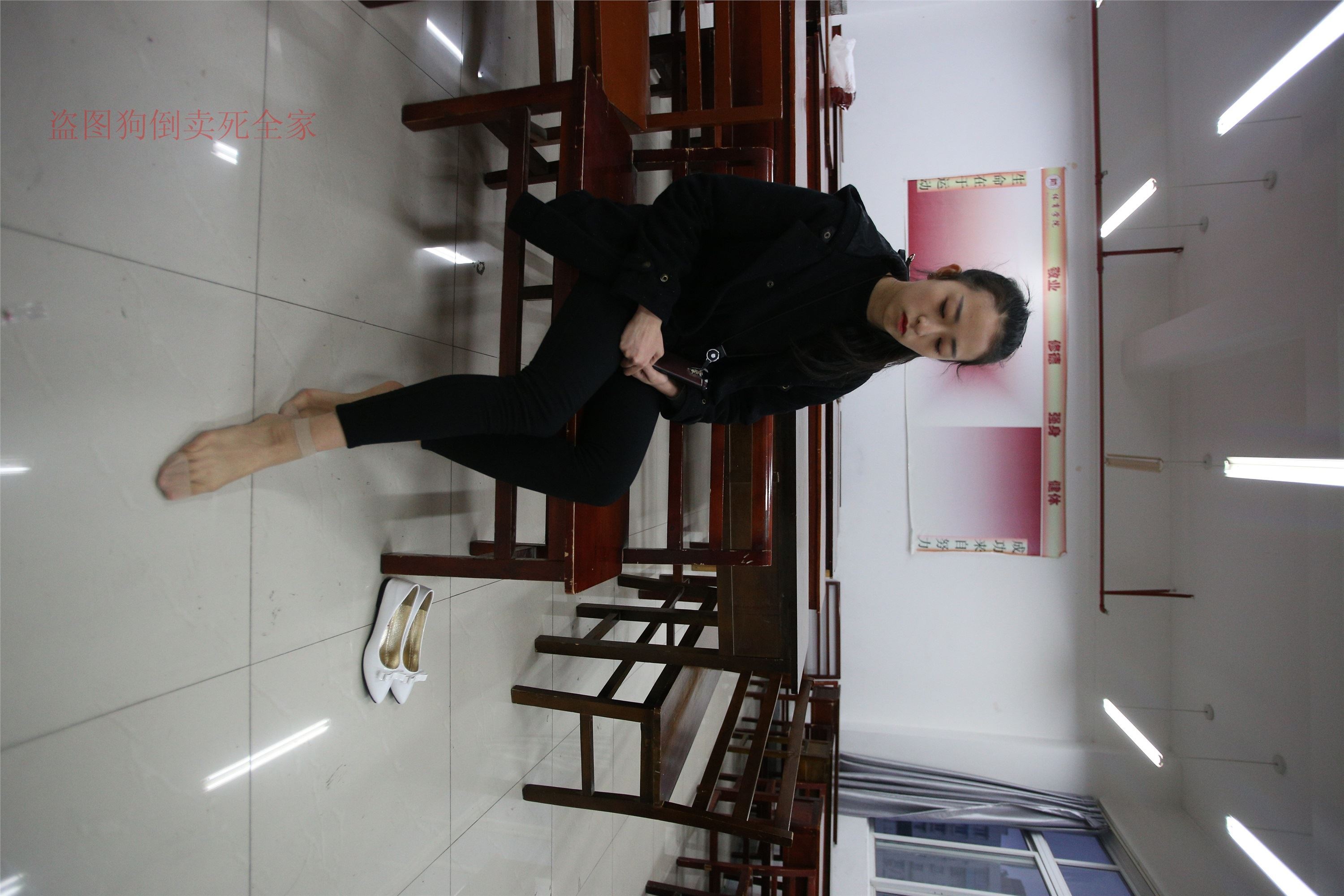 大西瓜美女图片 Z4-3 短si+luo足 324P2