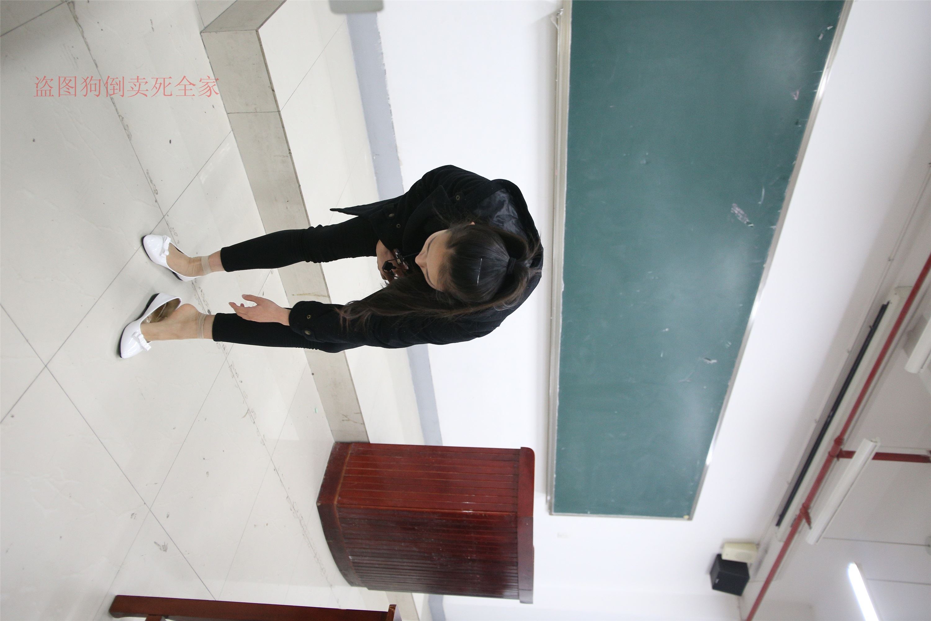 大西瓜美女图片 Z4-3 短si+luo足 324P3