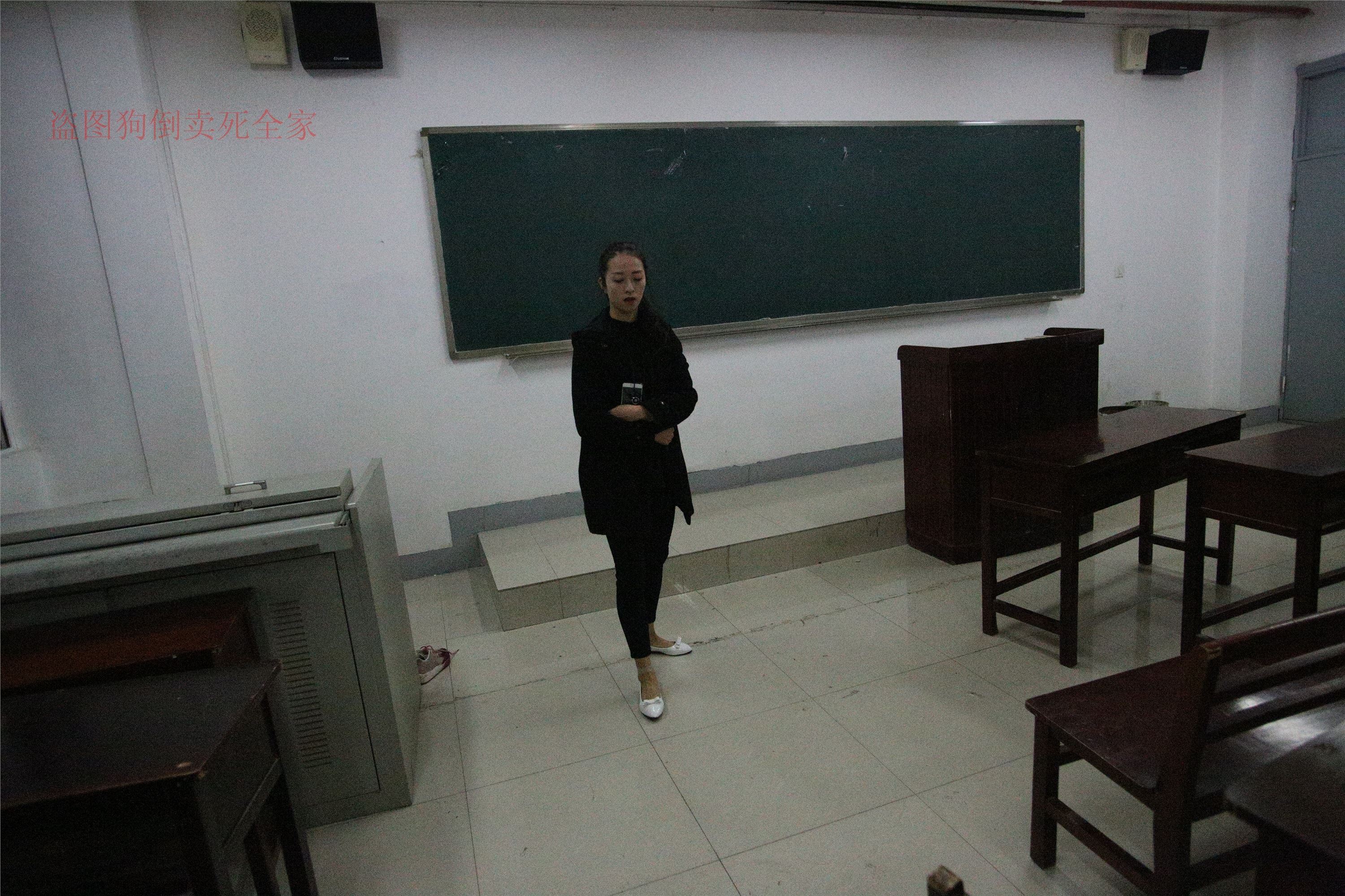 大西瓜美女图片 Z4-3 短si+luo足 324P3