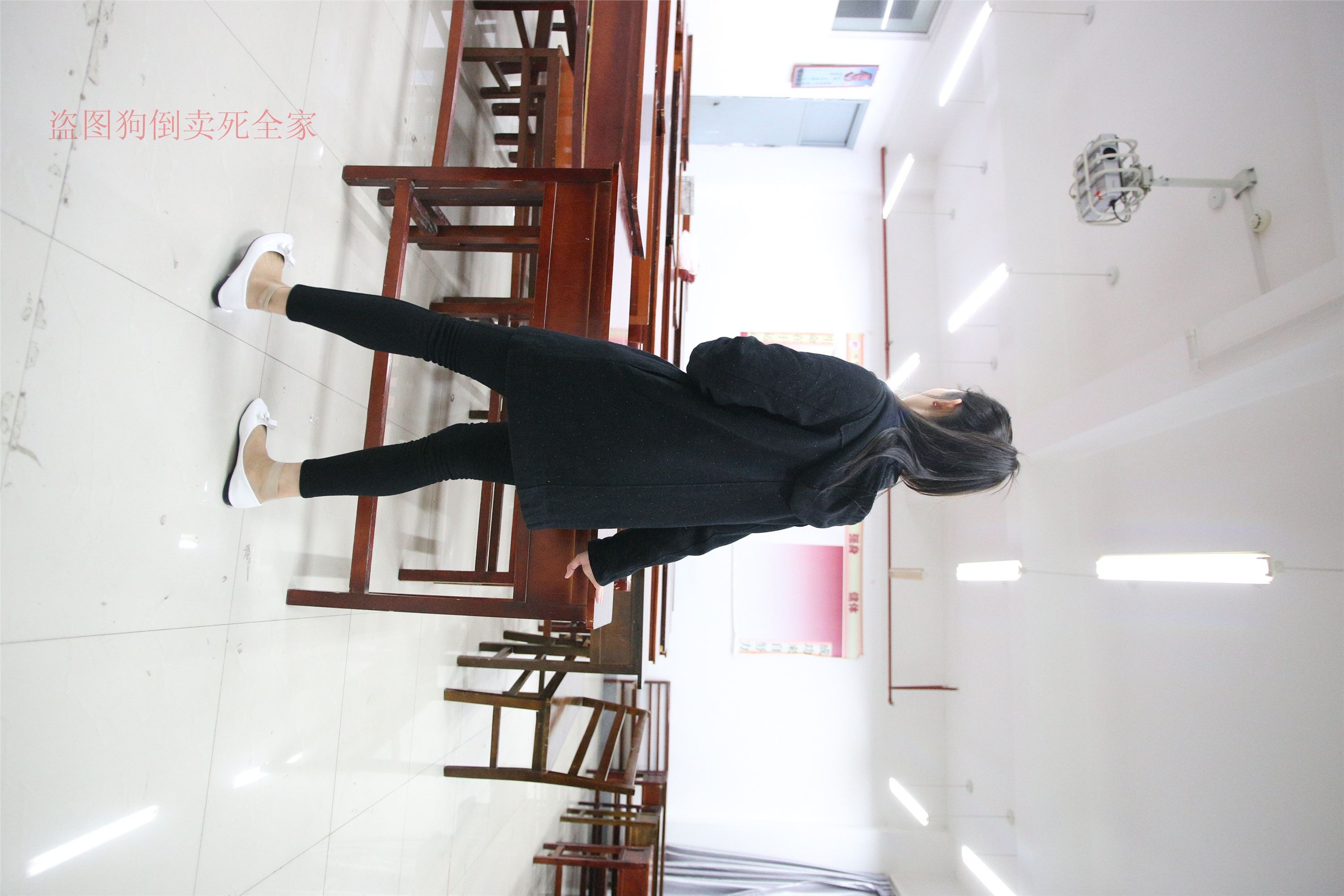 大西瓜美女图片 Z4-3 短si+luo足 324P3